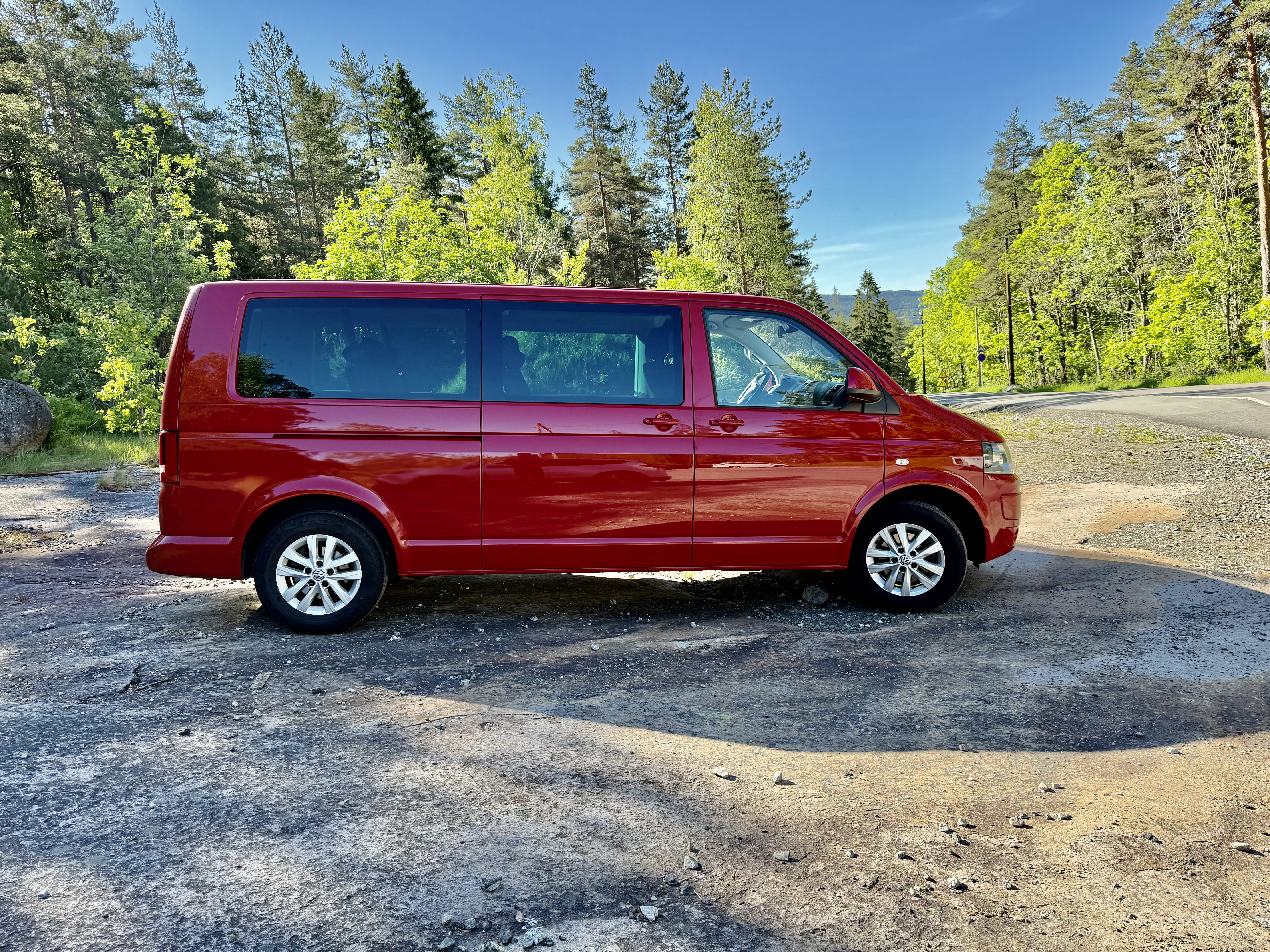 Volkswagen Caravelle 2.0 TDI 9 seter med automatgir with Air conditioning