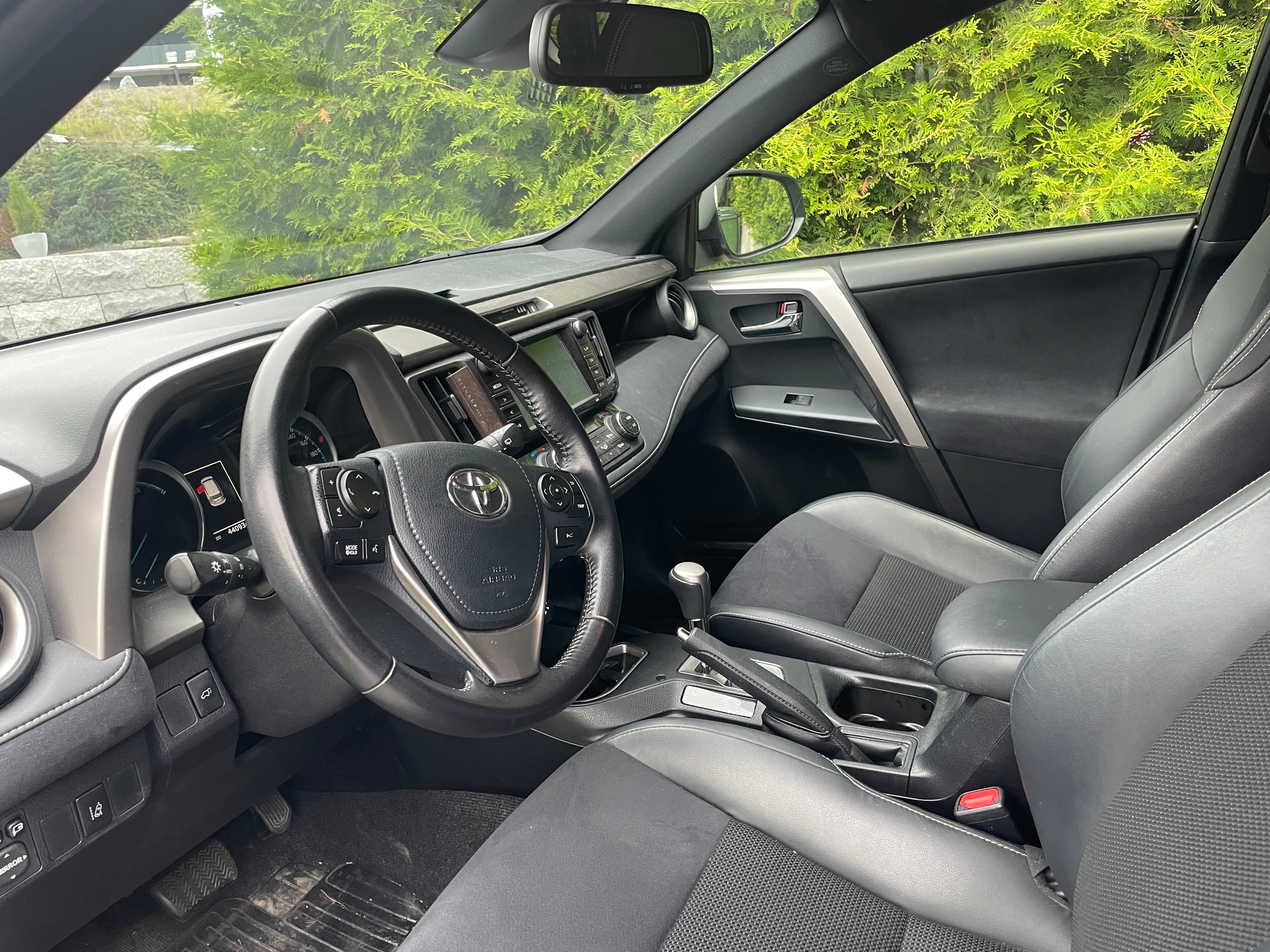 Toyota RAV 4 Hybrid med GPS