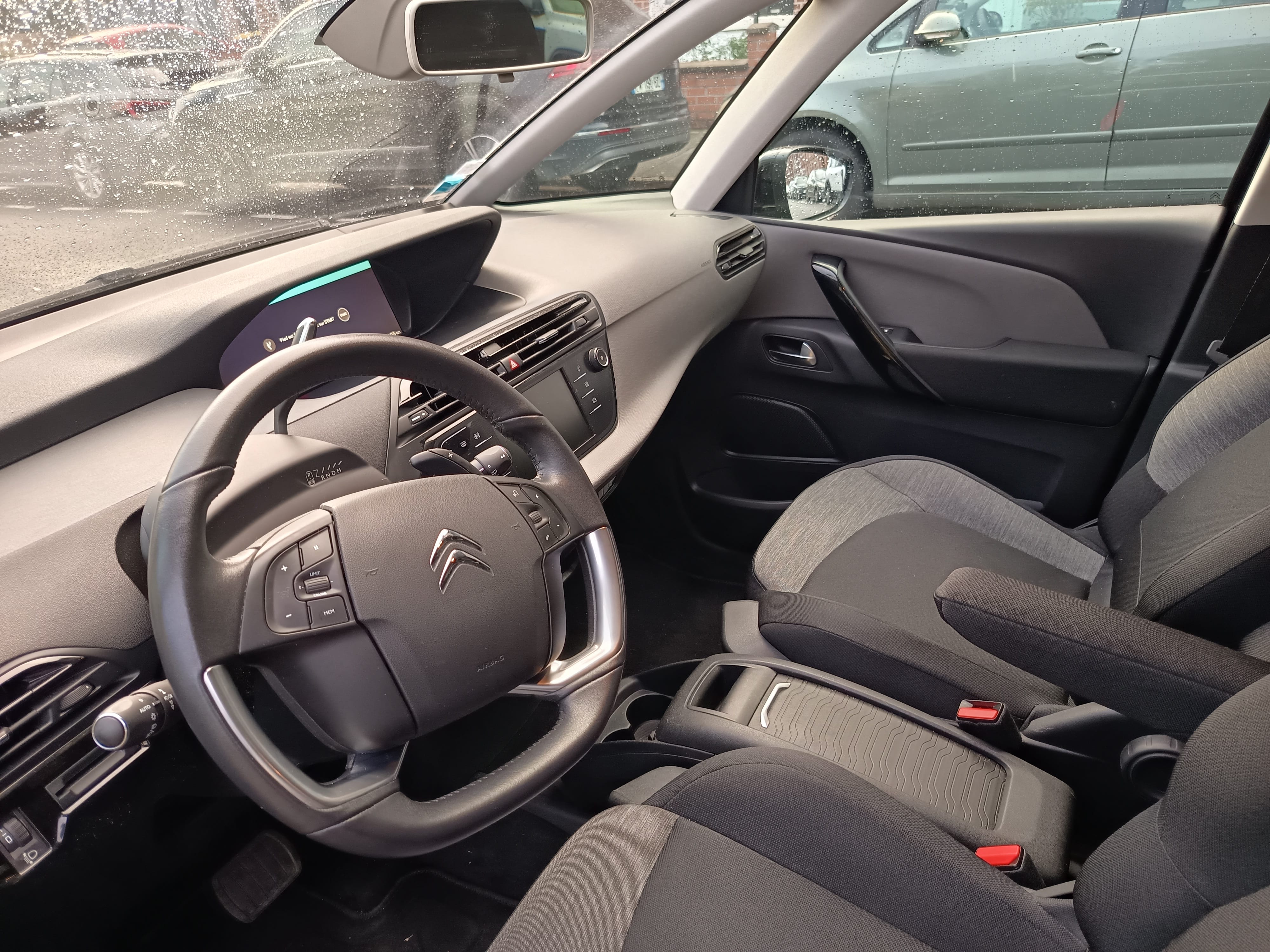 Citroen C4 Picasso avec GPS