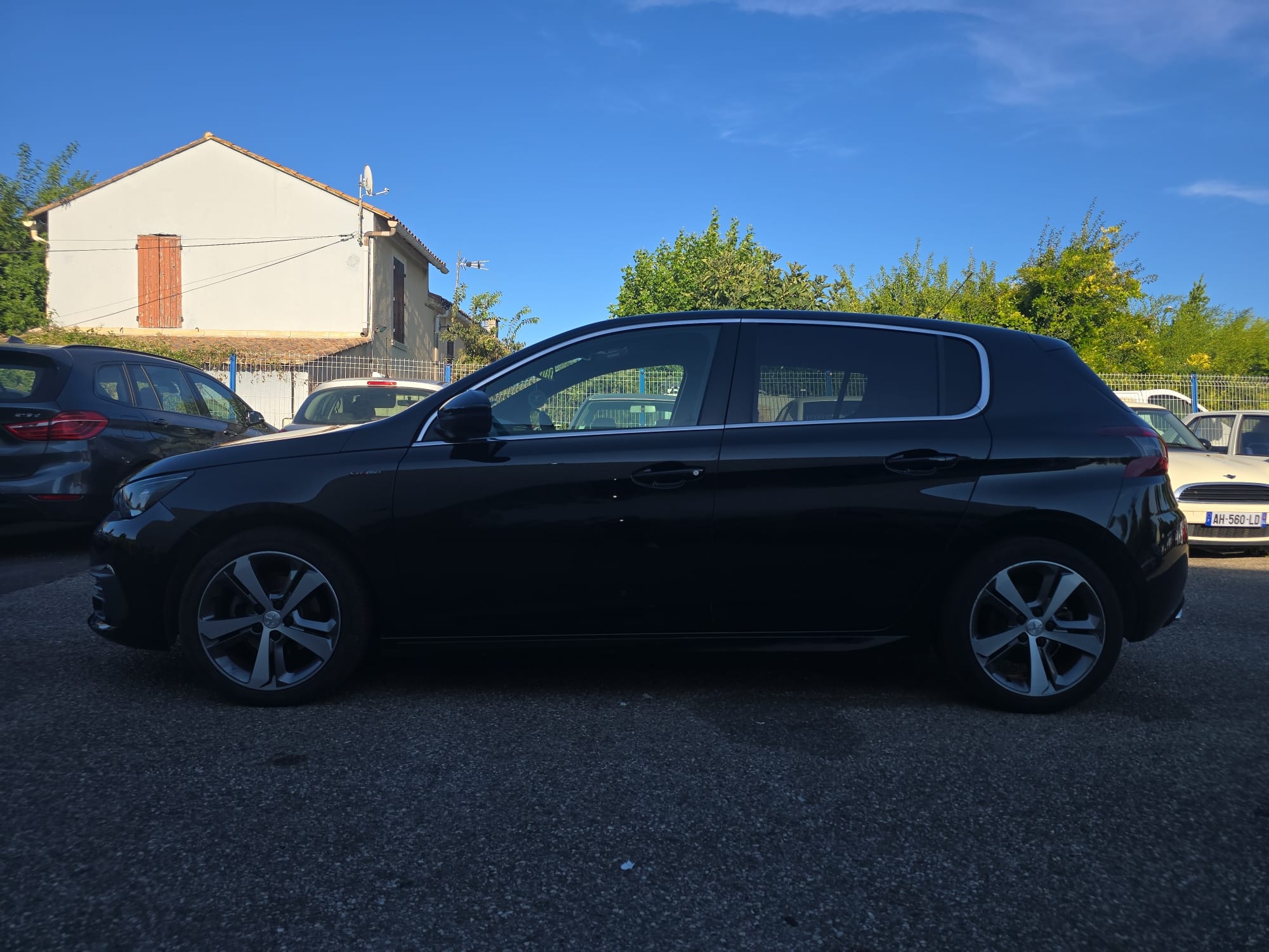 Peugeot 308 with Air conditioning