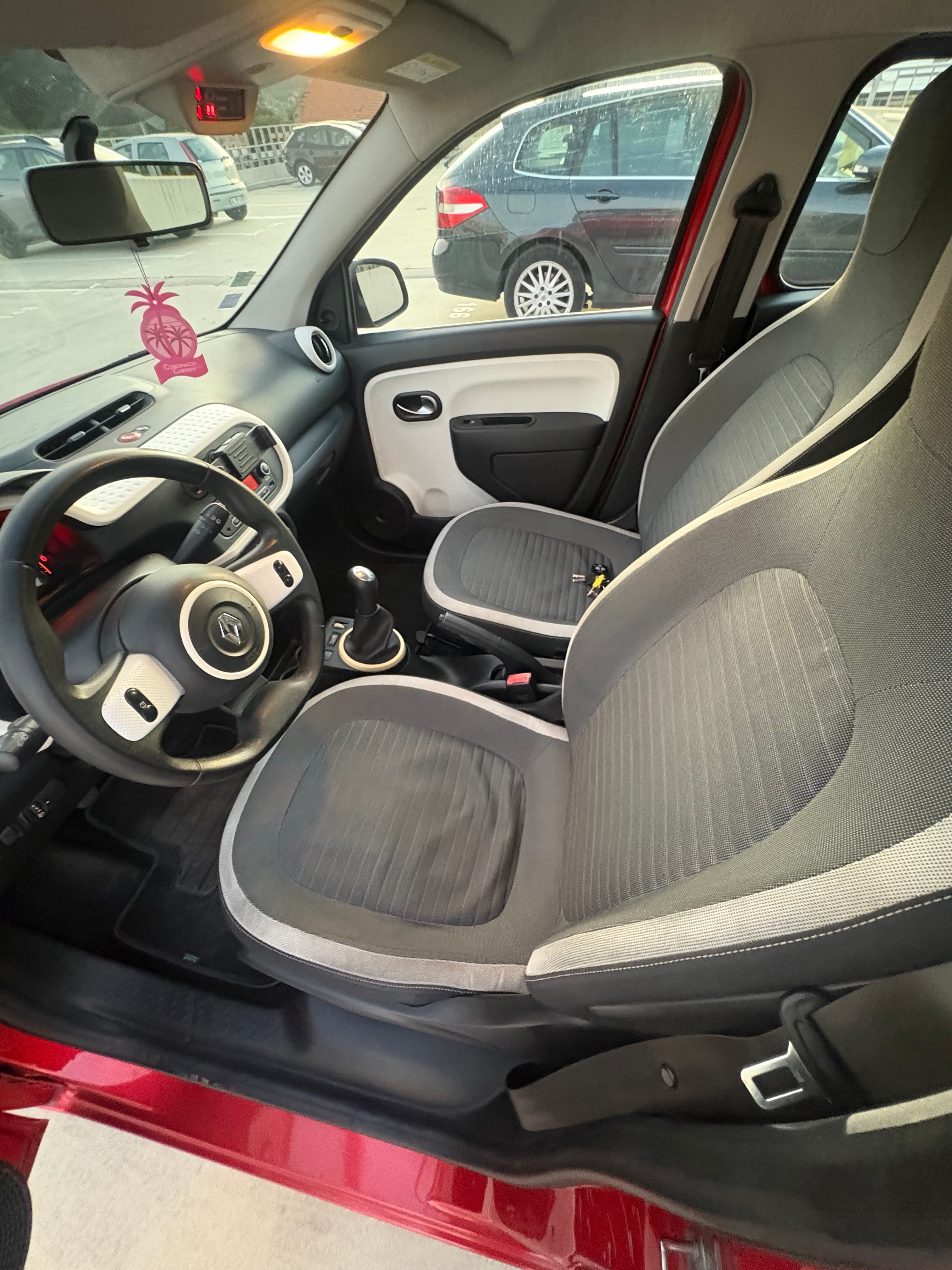 Renault Twingo III avec Audio Bluetooth