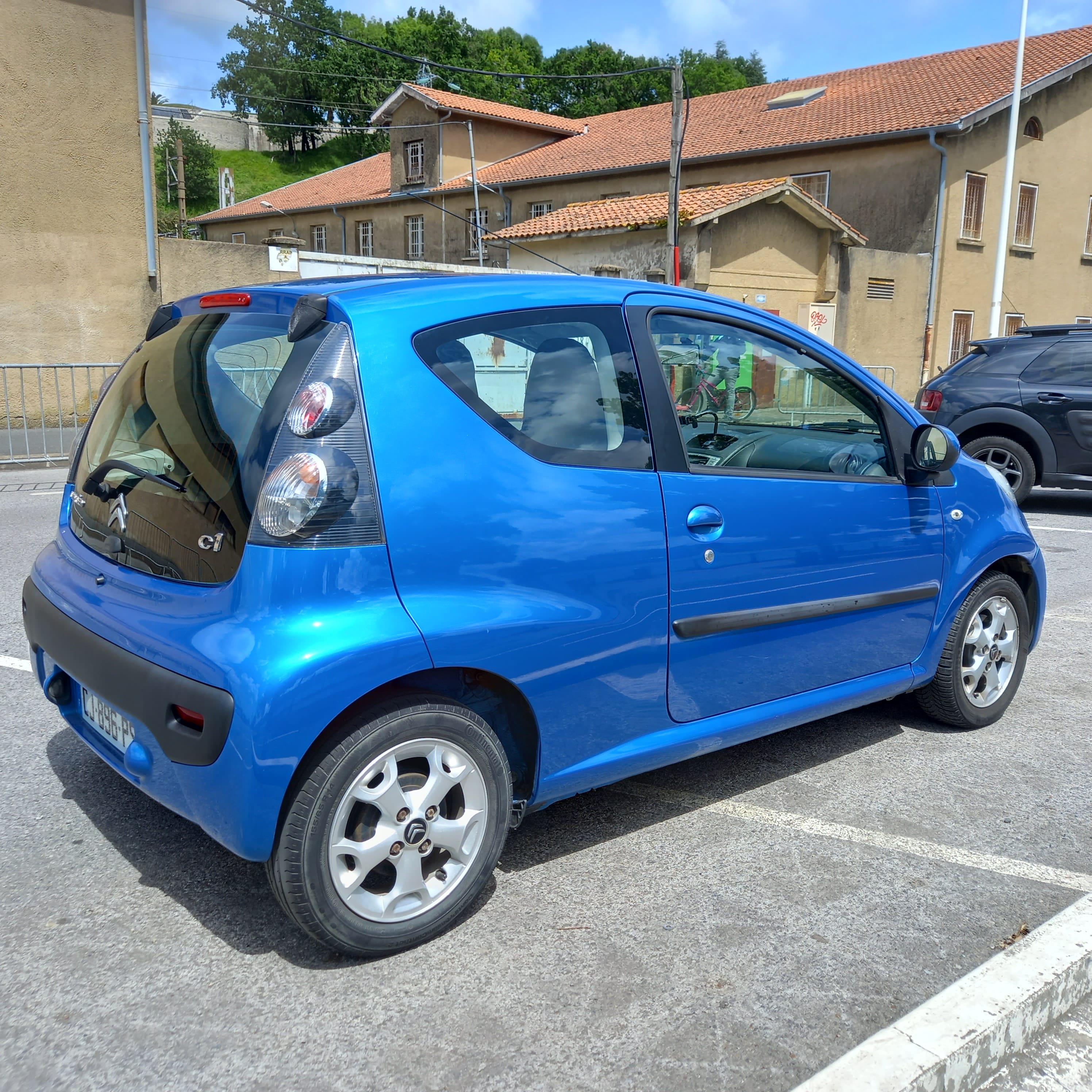 Citroen C1 EXCLUSIVE BLEUE with Baby seat