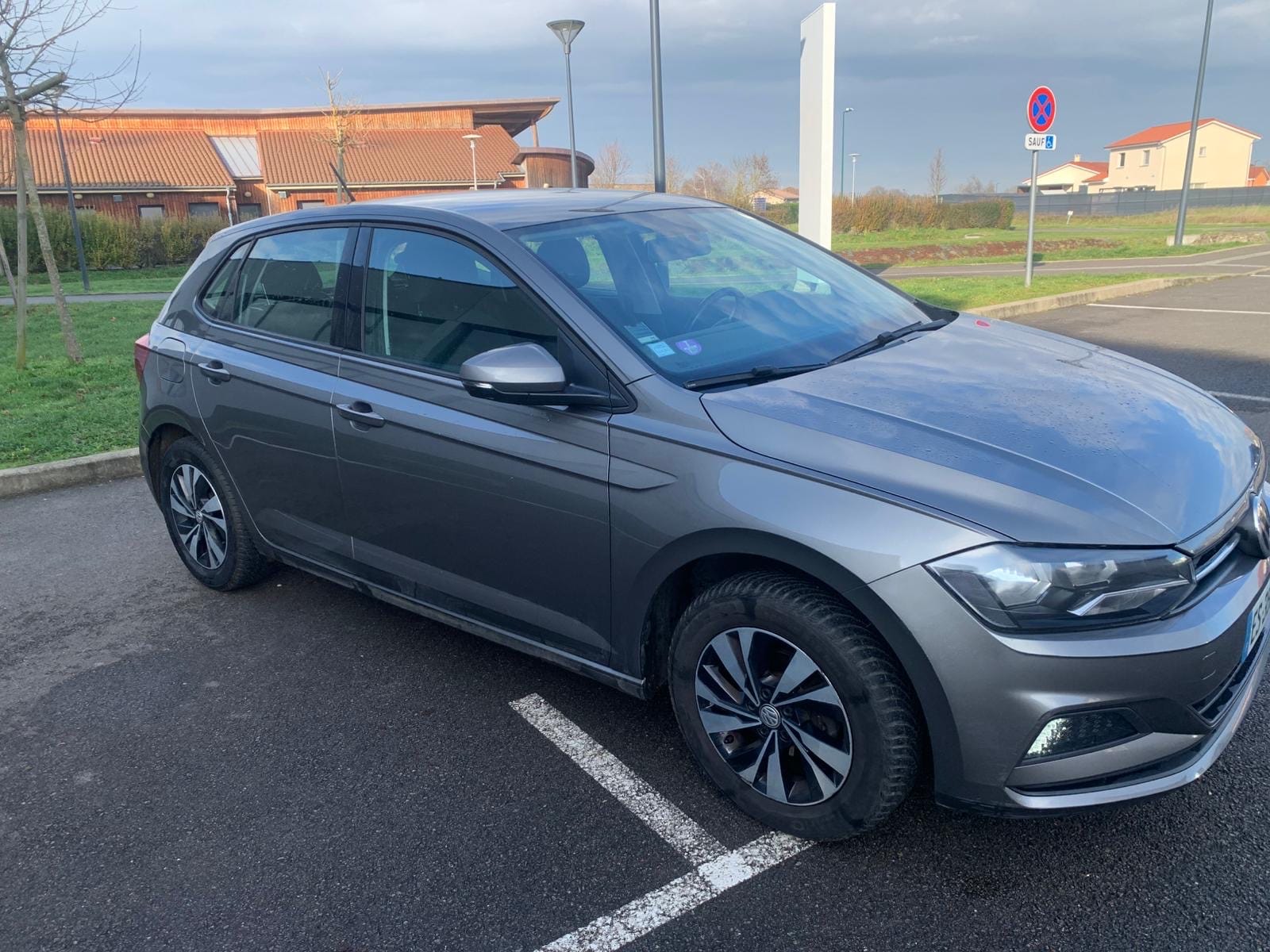 Volkswagen Polo avec Pneus neige