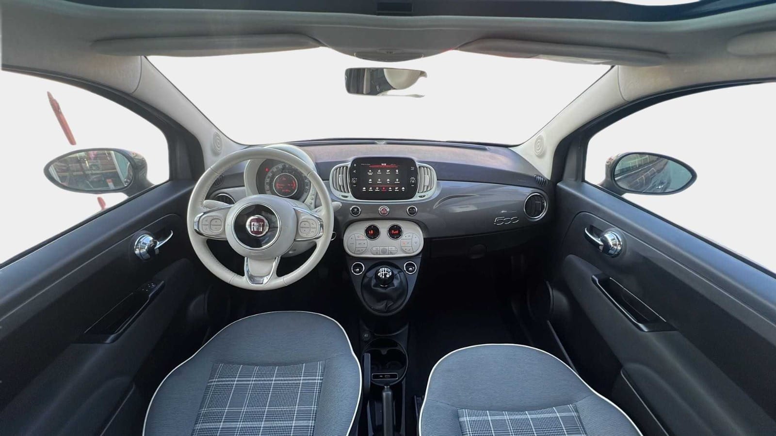 Fiat 500 con techo solar met Cruise control