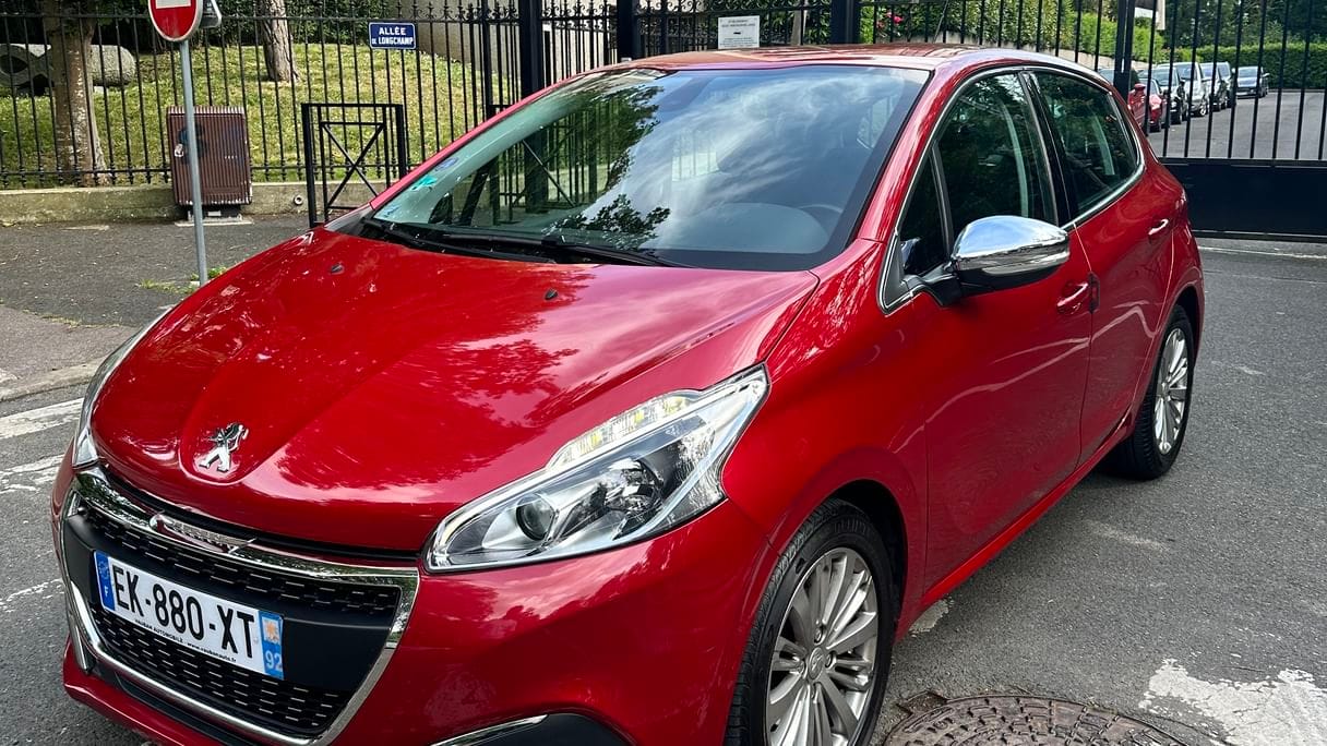 Peugeot 208 1.2 - CarPlay & AndroidAuto, 2017, Essence 95