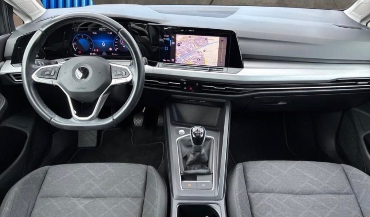 Volkswagen Golf 2.0 TDI 12/2023 with GPS