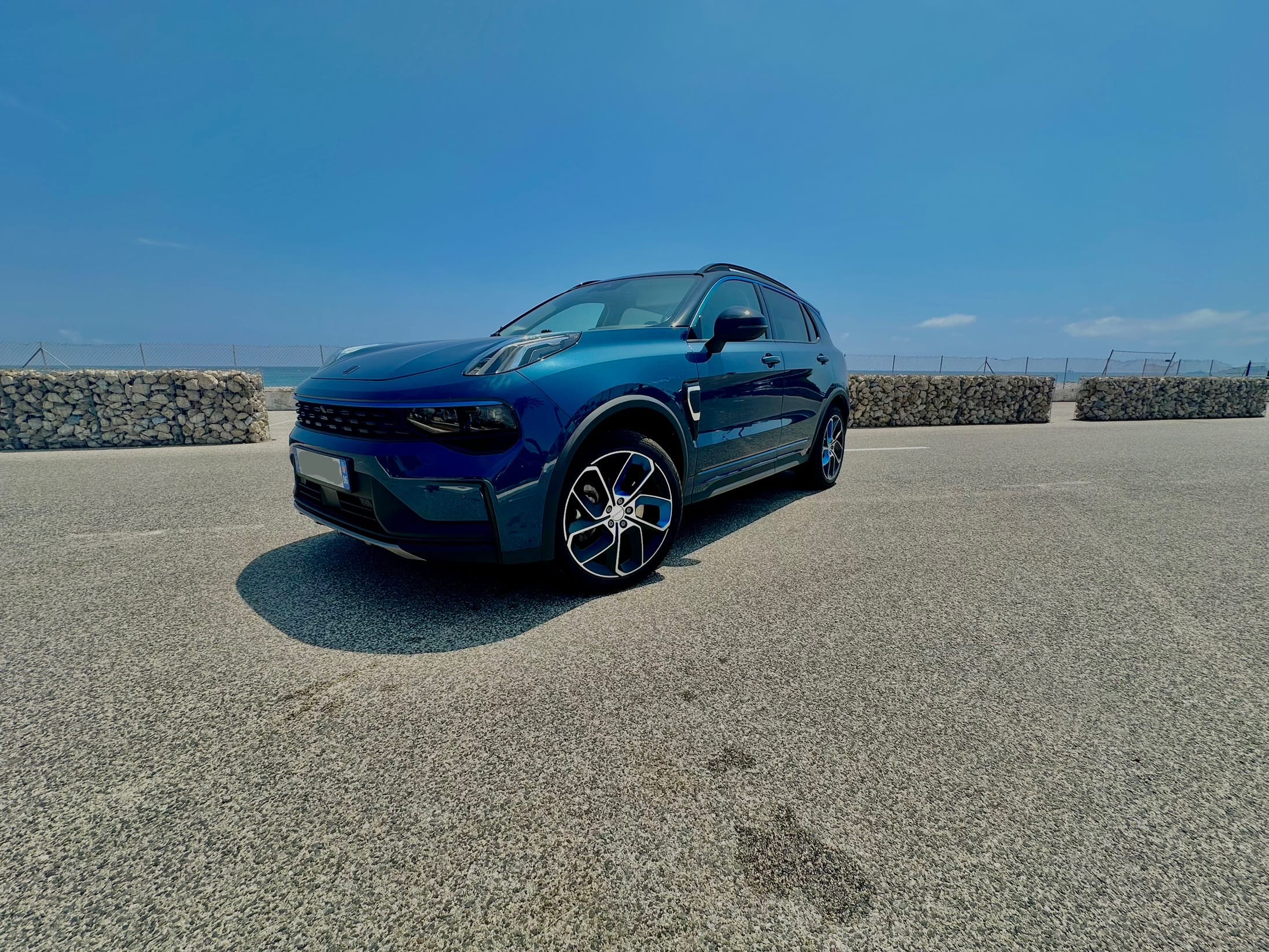 Lynk & Co 01, 2022, Essence 95 / Electric (hybrid), automatic