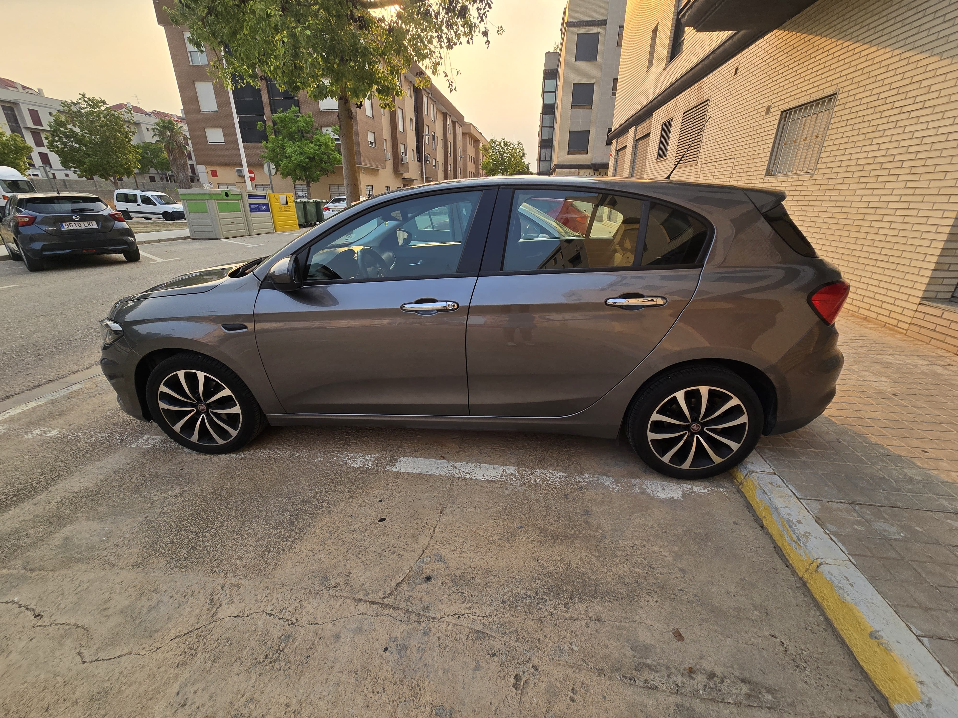 Fiat Tipo 1.4 LOUNGE con Aire acondicionado