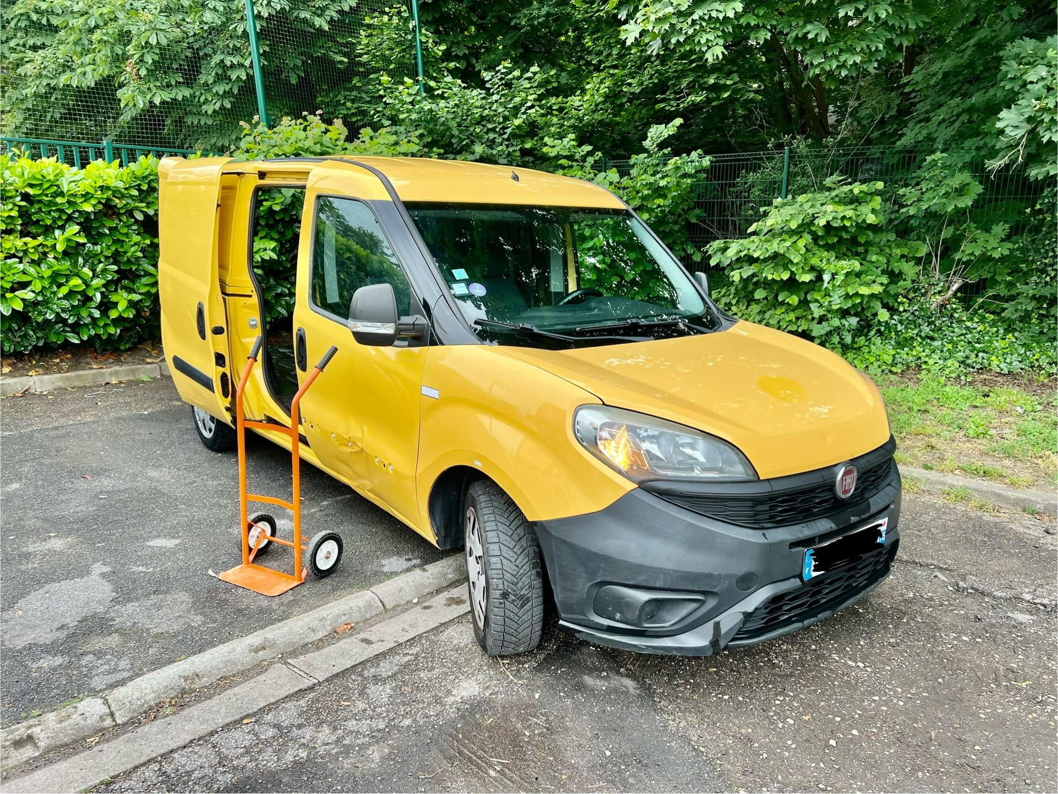 Fiat Doblo Cargo 4,2 m2, 2016, Essence 95