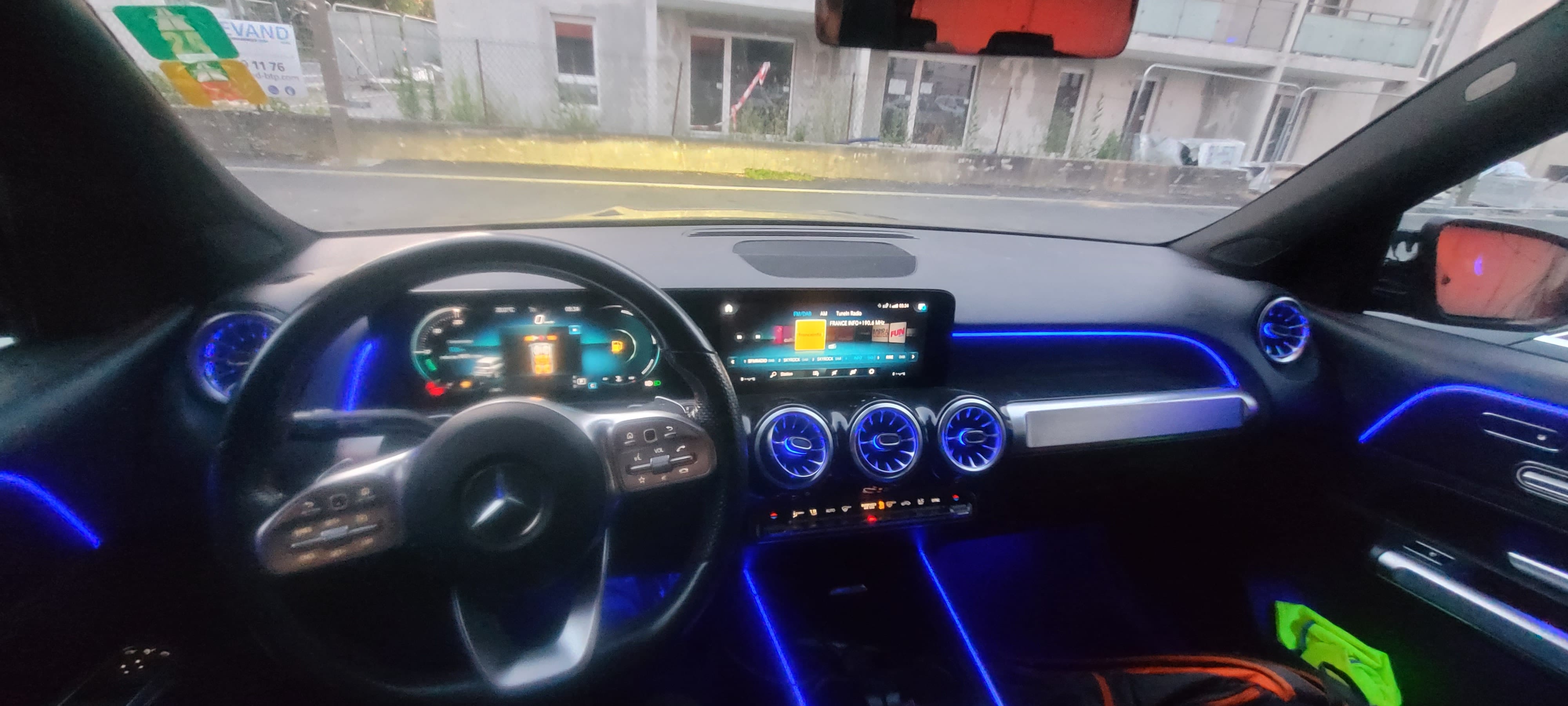 Mercedes-Benz GLB 250