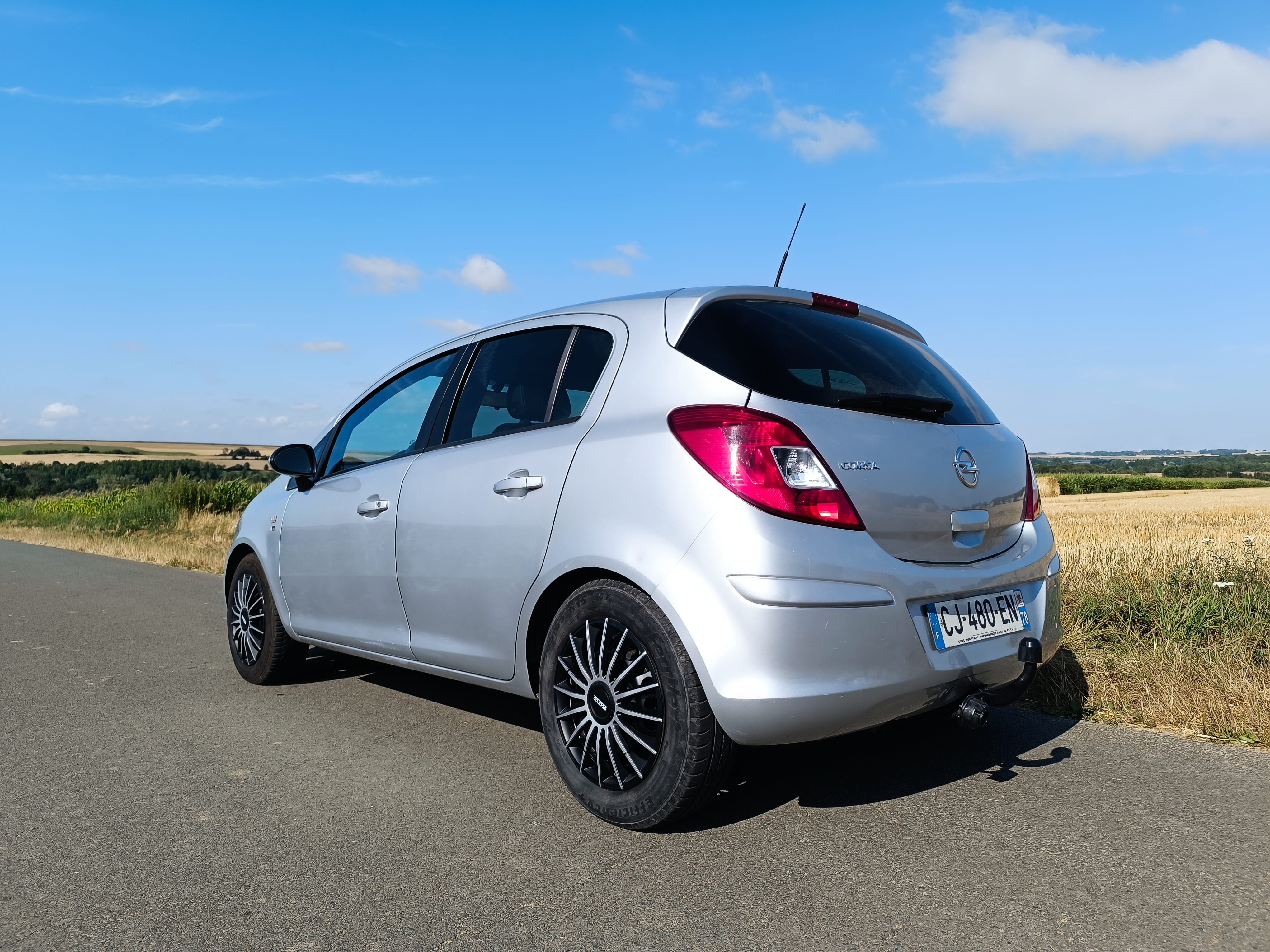 Opel Corsa avec Régulateur de vitesse