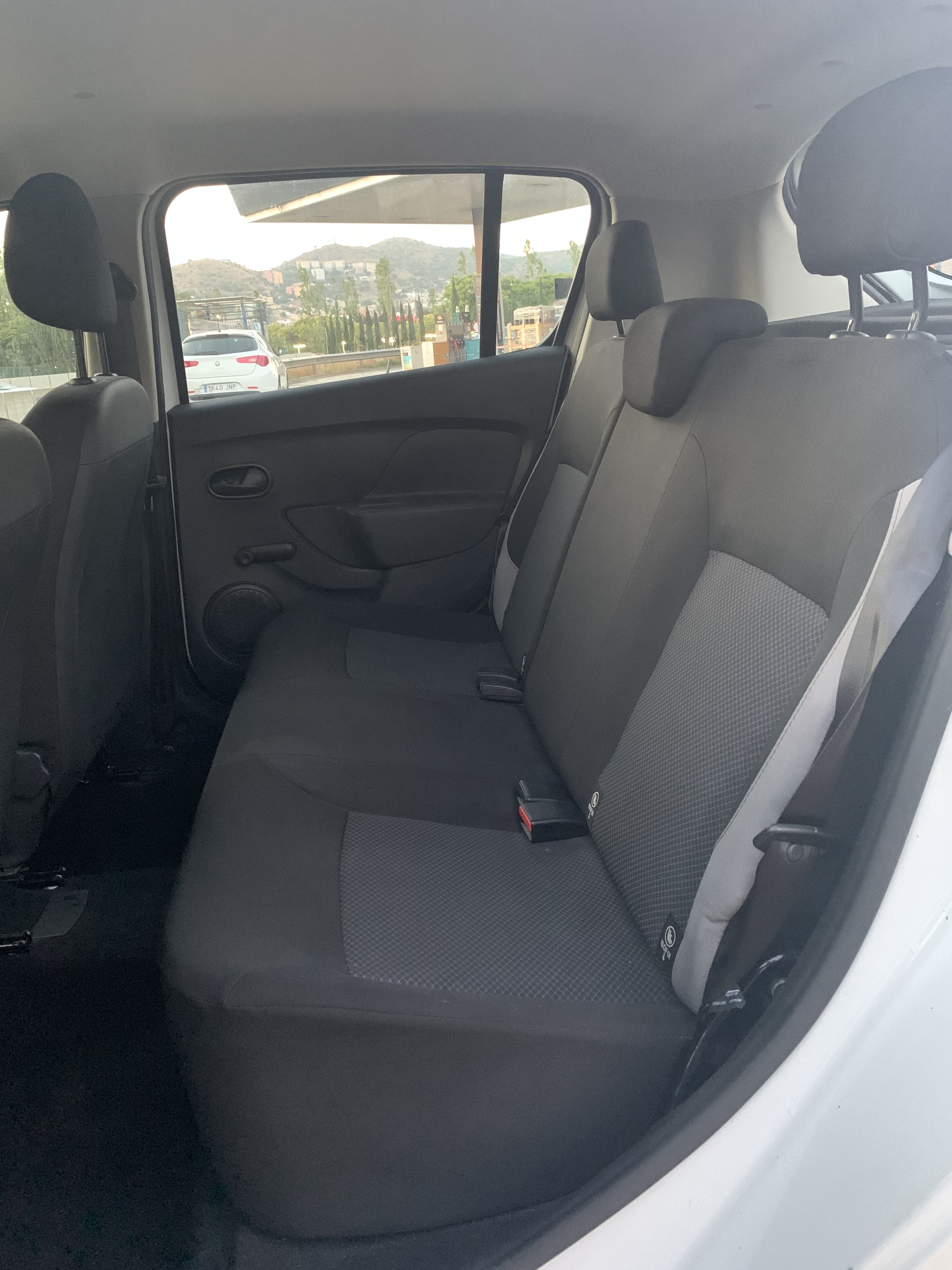 Dacia Sandero with Audio / iPod input