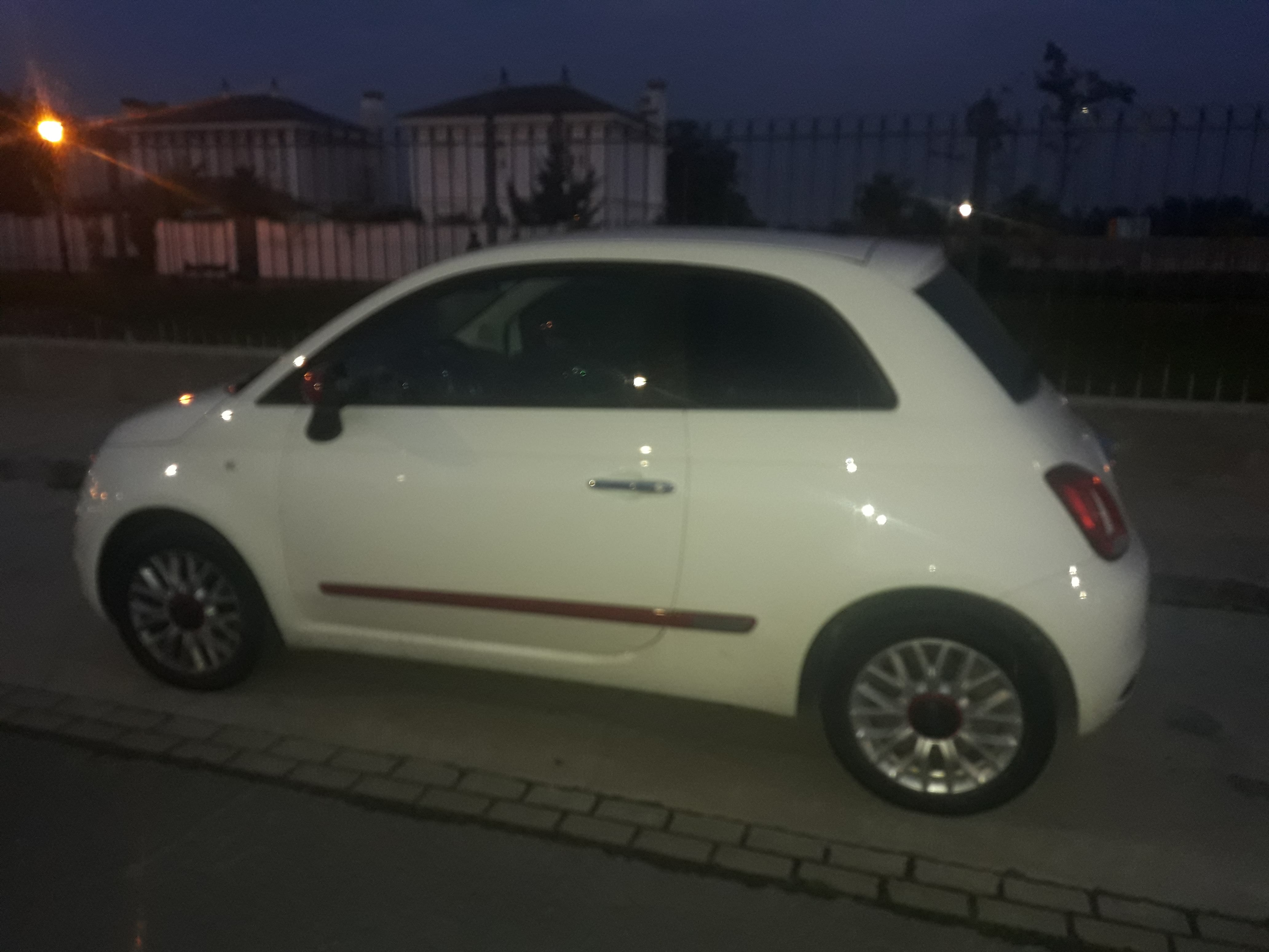 Fiat 500 con Entrada de Audio/iPod