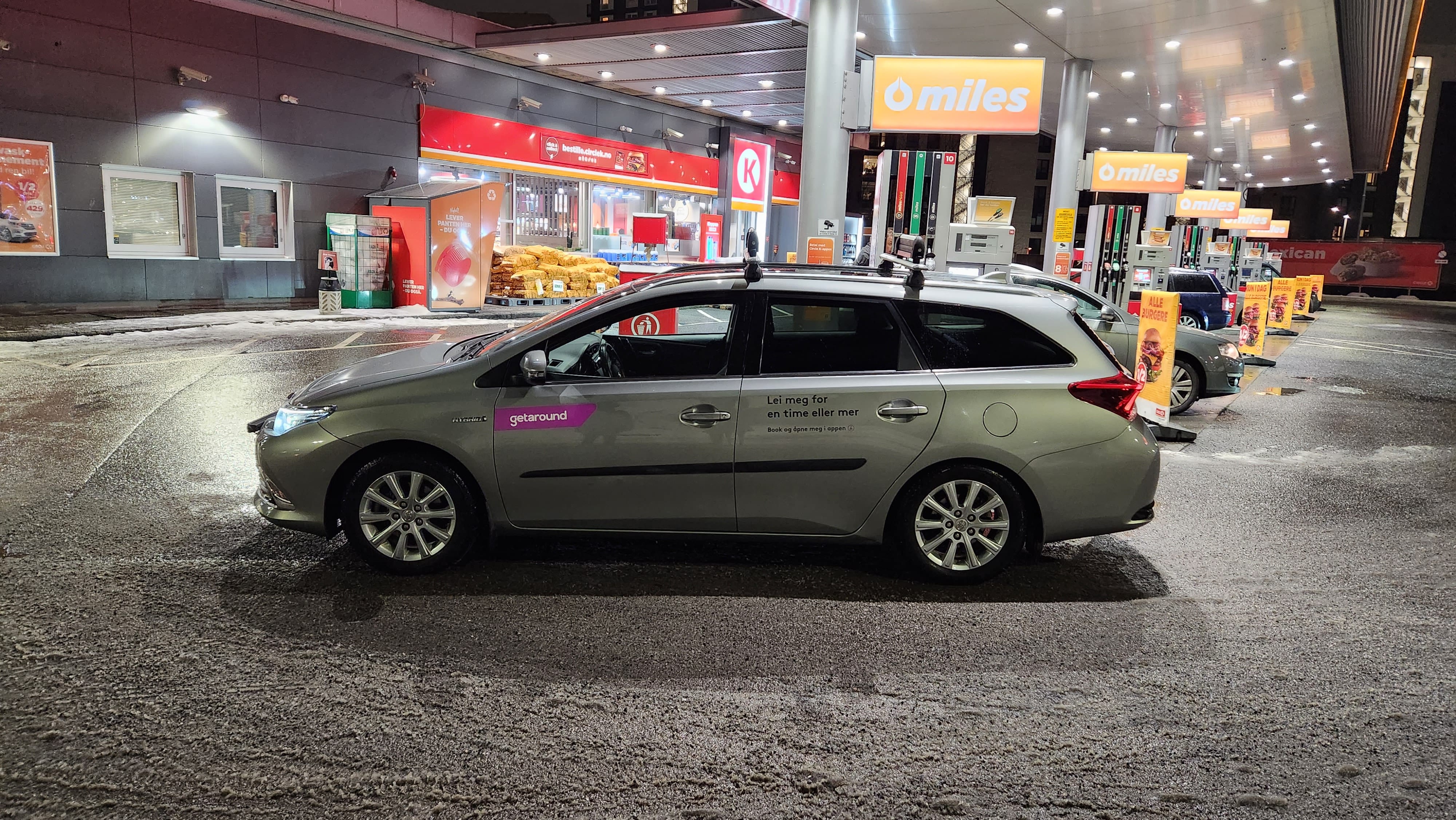 Toyota Auris Touring Sports 1,8 Hybrid, Automat, hengerfeste, takstativ med Aircondition