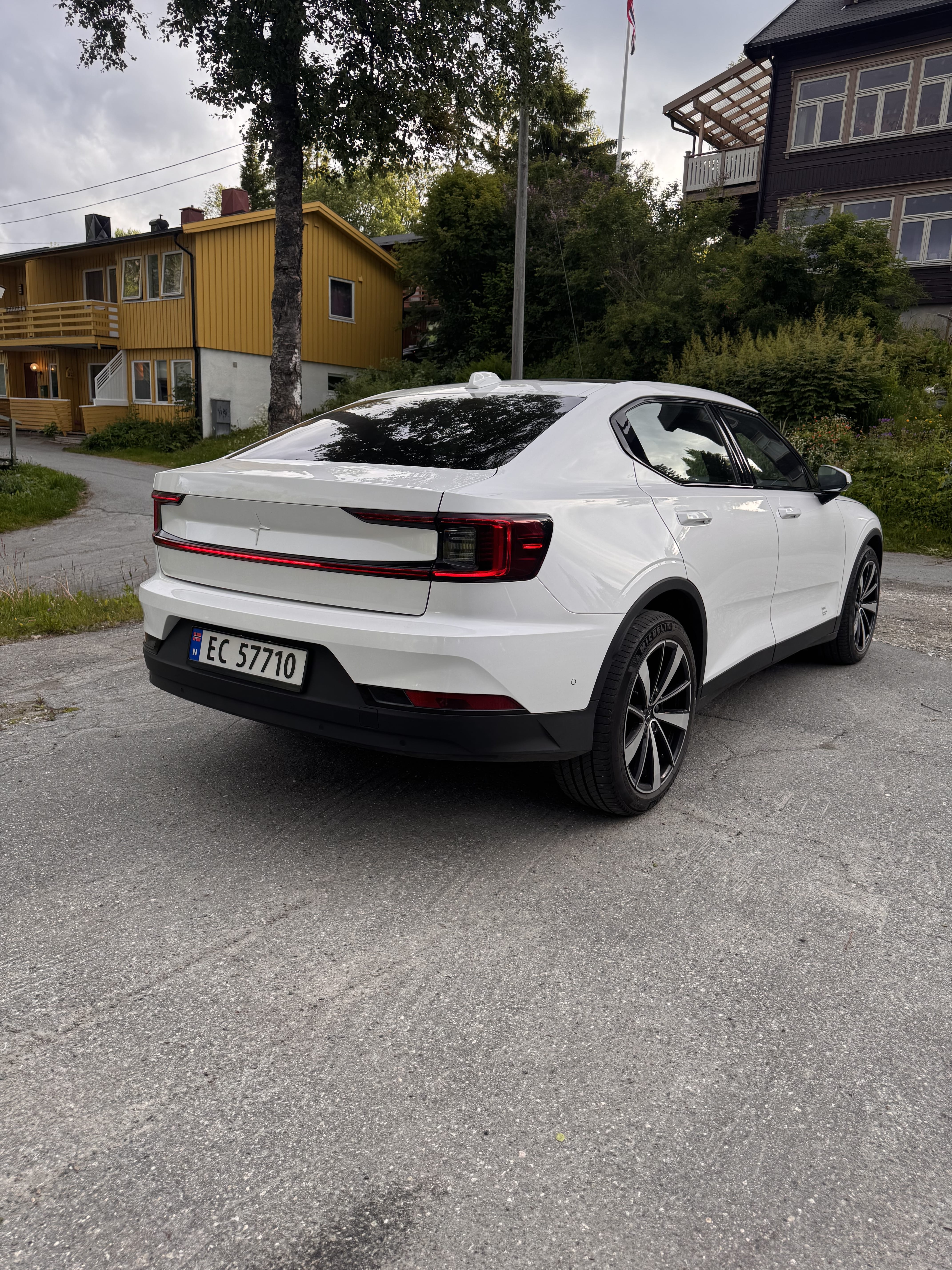 Polestar 2 Long Range Dual Motor met Vierwielaandrijving