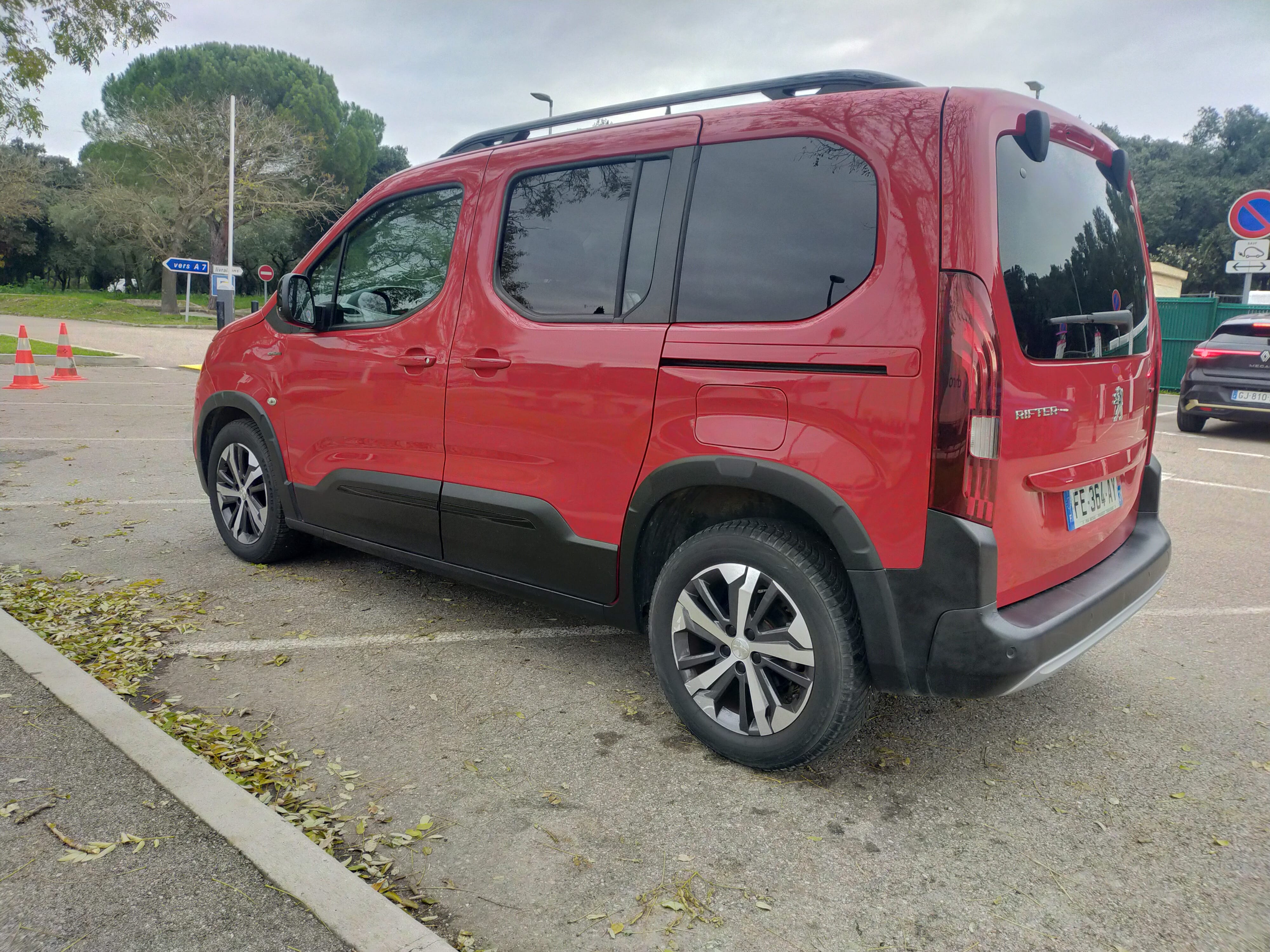 Peugeot Rifter 5+2 places avec Régulateur de vitesse