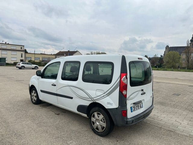 Renault Kangoo Express avec Attelage