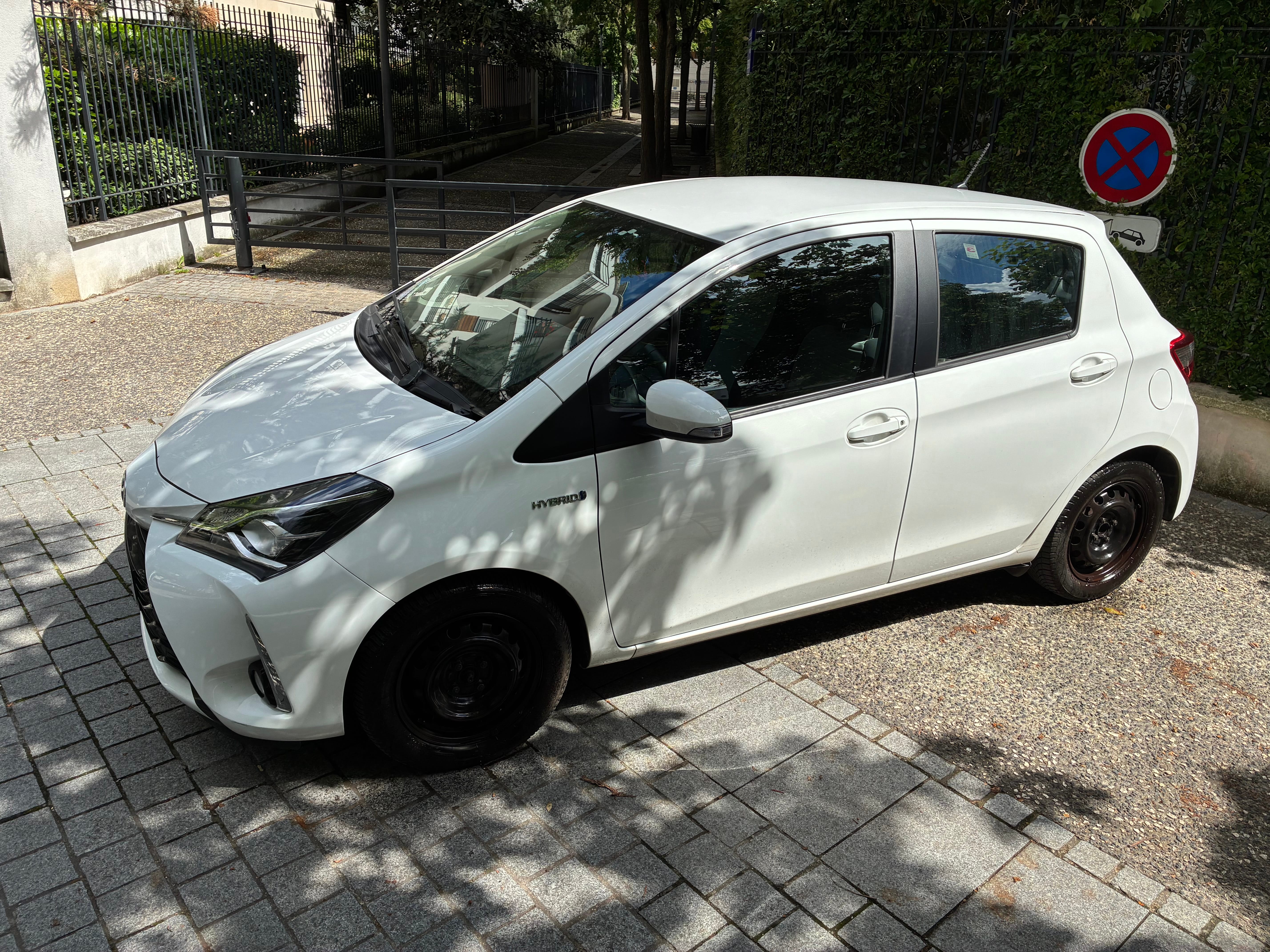 Toyota Yaris Hybride Hybride boîte automatique avec Port USB