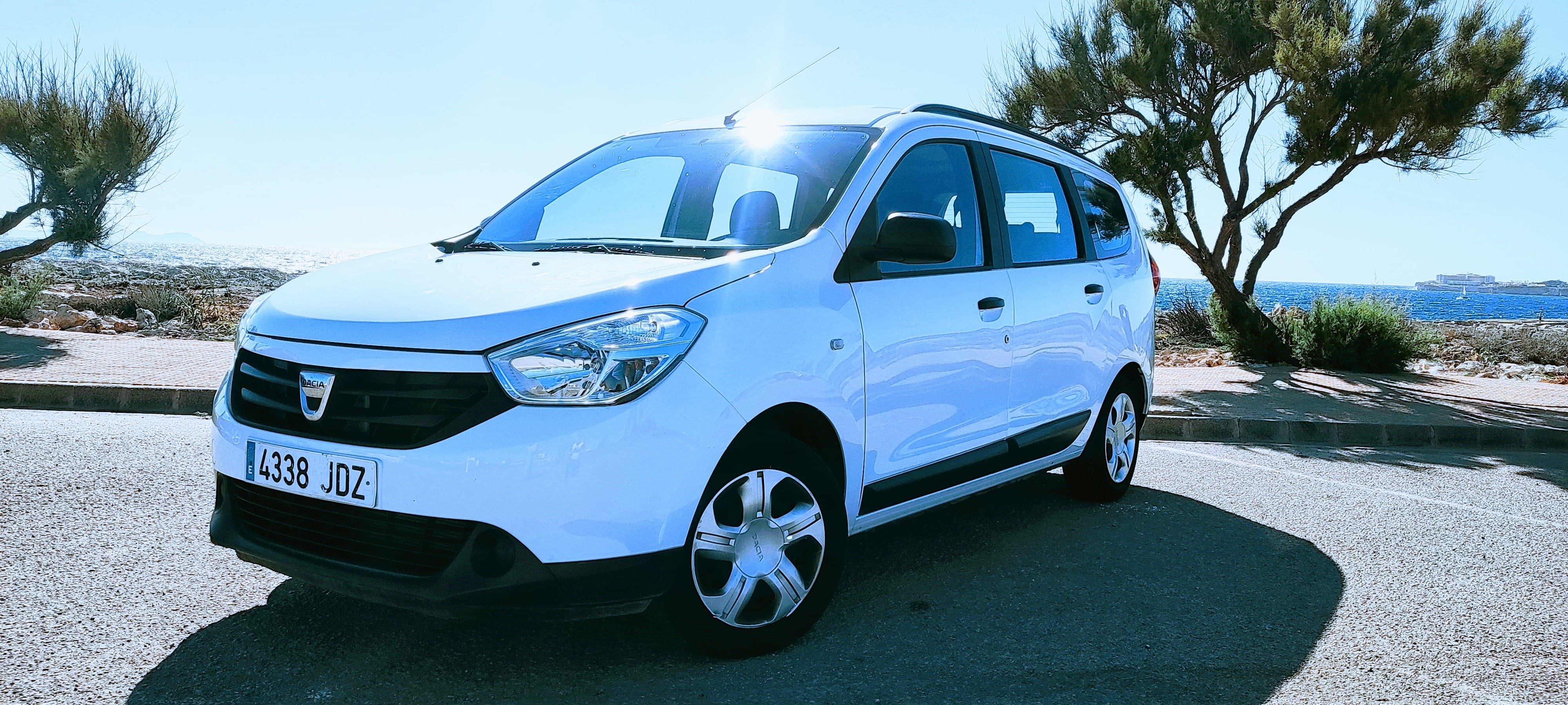 Dacia Lodgy, 2015, Gasolina 95, 7 plazas