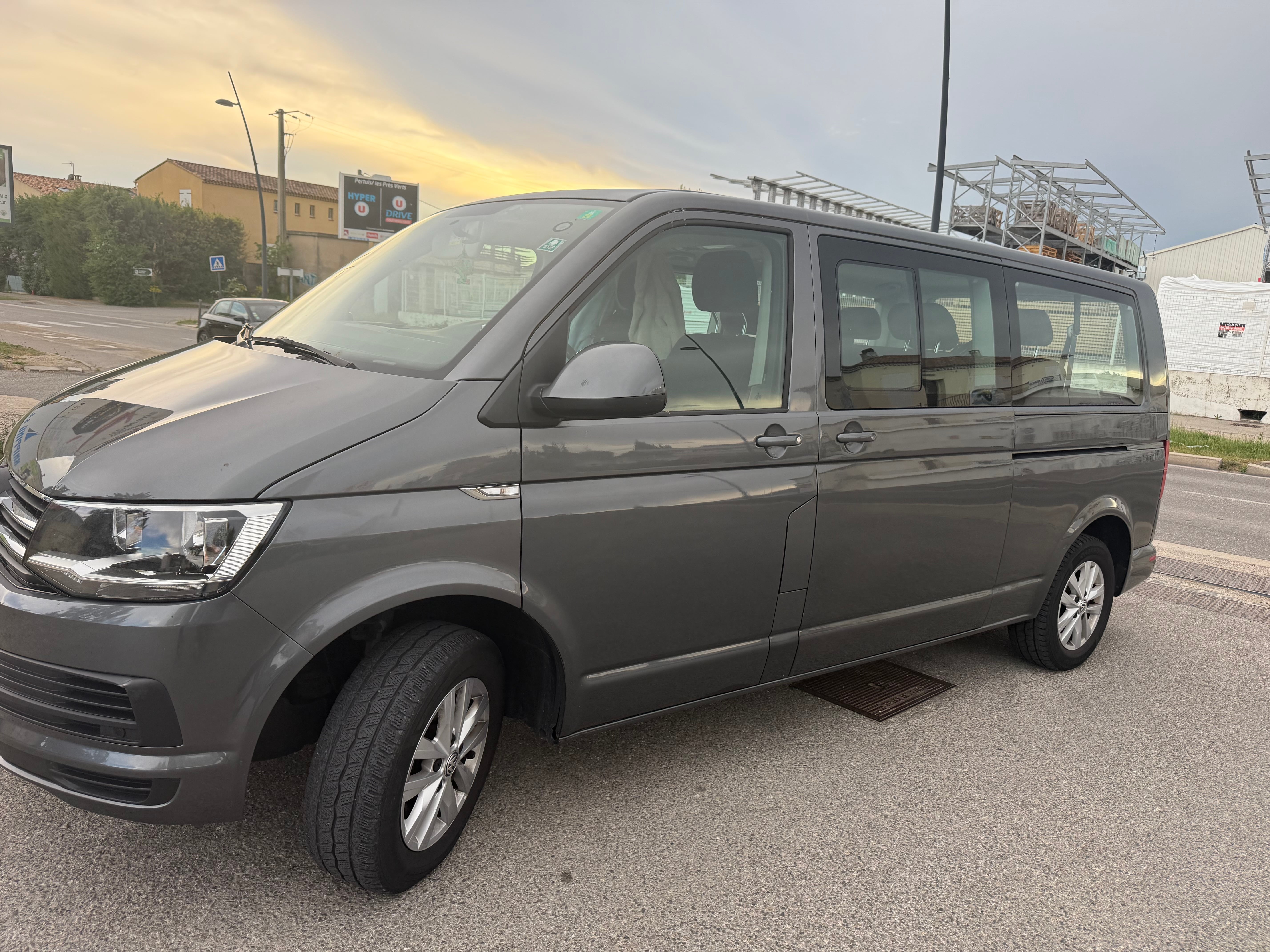 Volkswagen Caravelle, 2017, Diesel, automatique, 9 places et plus