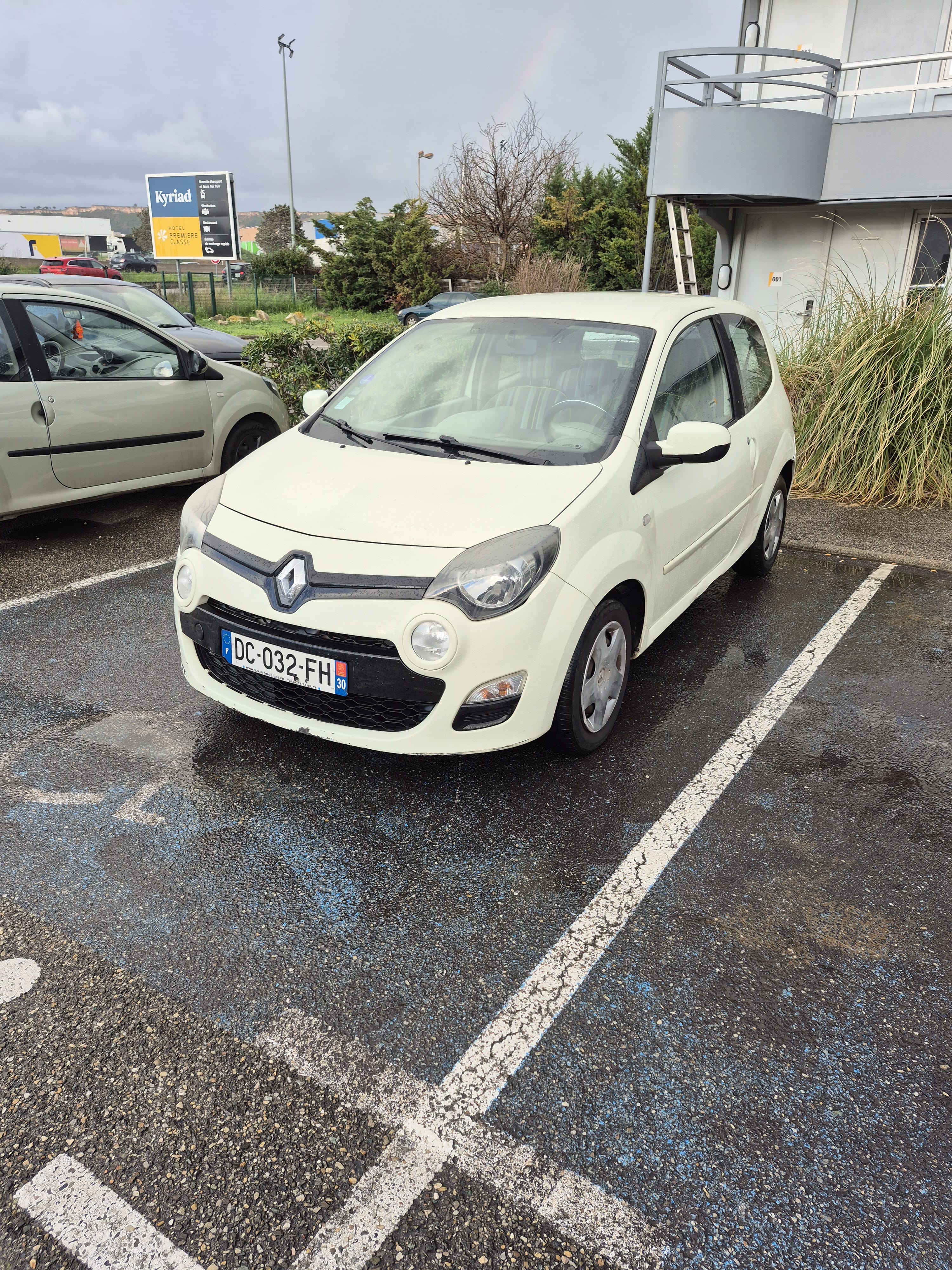 Renault Twingo III 1.2 avec Entrée audio / iPod