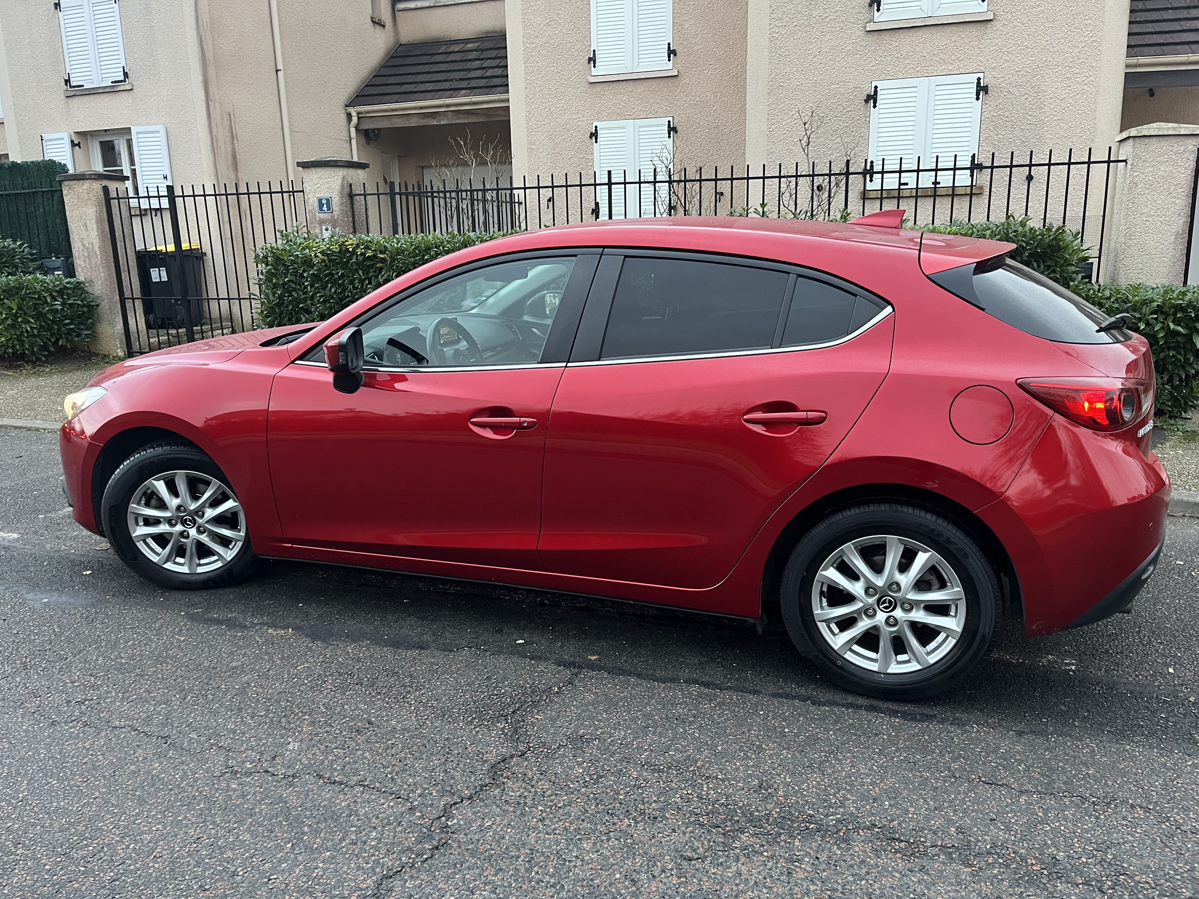 Mazda 3, 2016, Essence 98