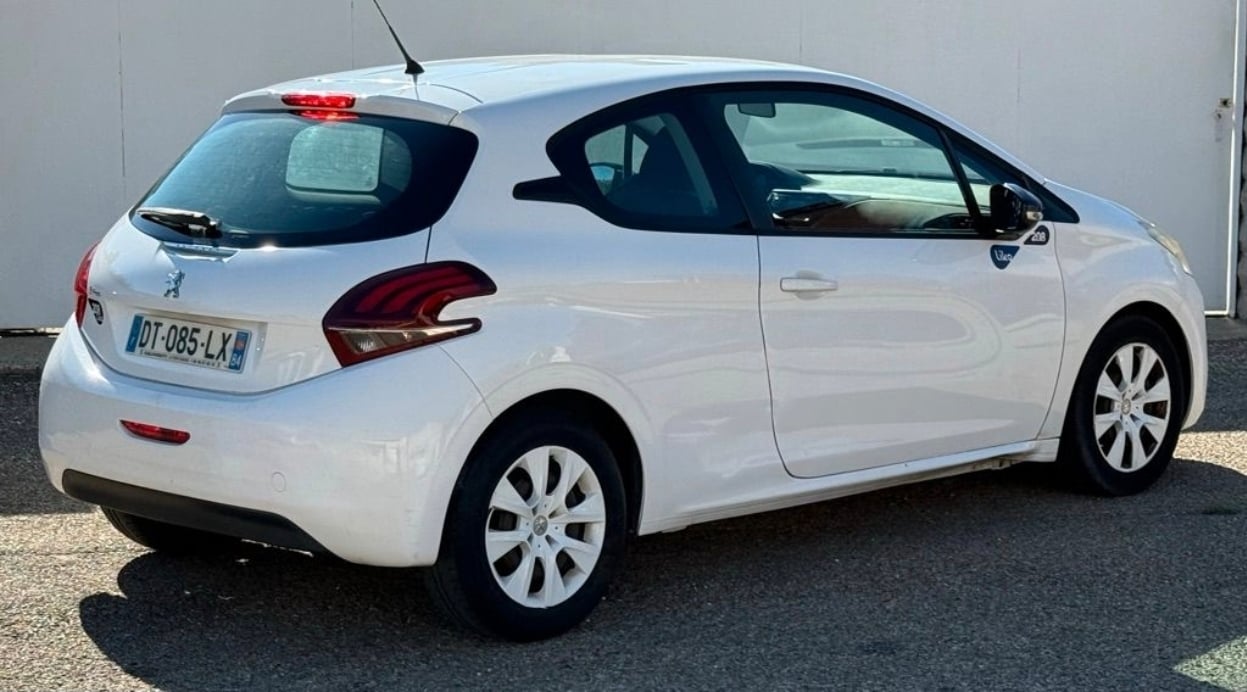 Peugeot 208 avec Régulateur de vitesse