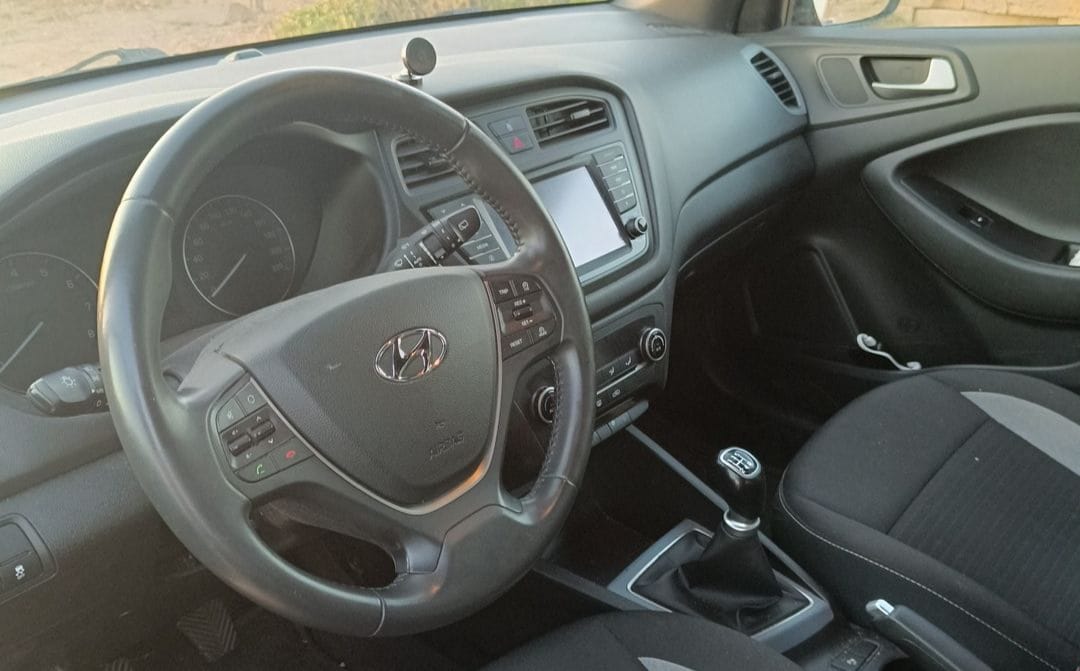 Hyundai i20 con Control de velocidad