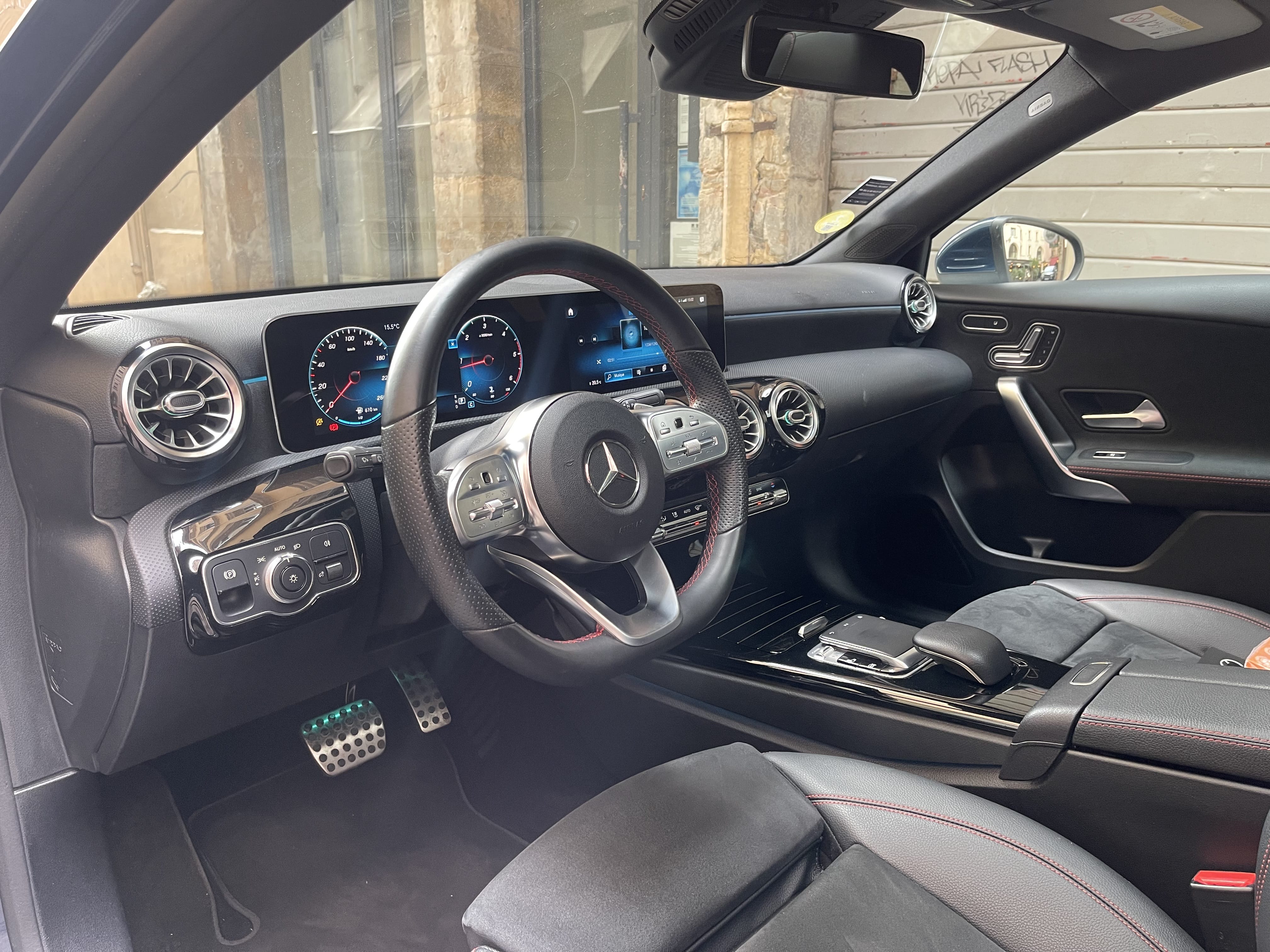 Mercedes-Benz Classe A AMG Line avec Audio Bluetooth