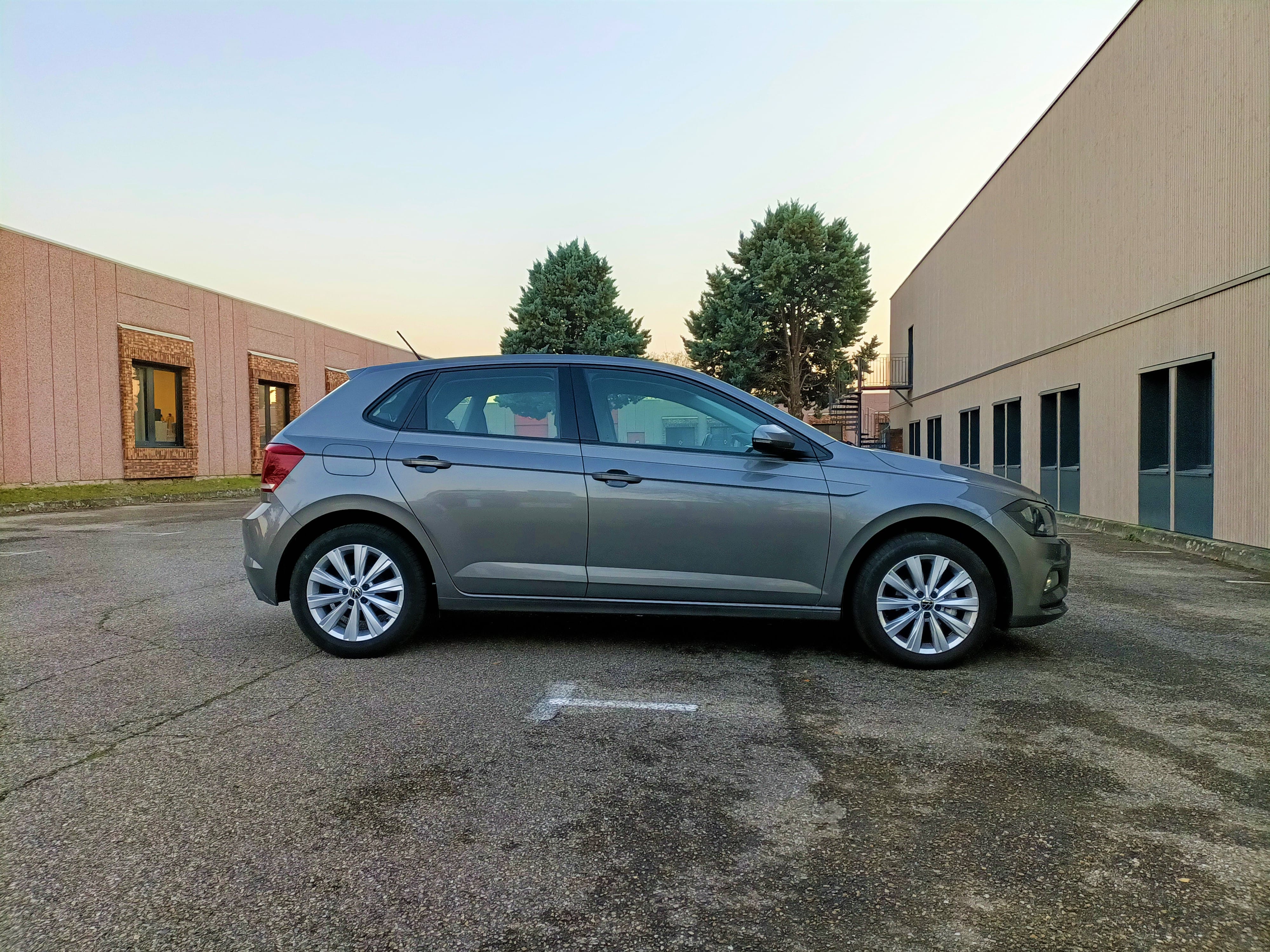 Volkswagen Polo 688 avec Climatisation