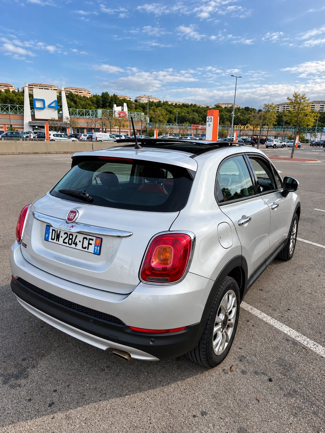 Fiat 500 X with GPS