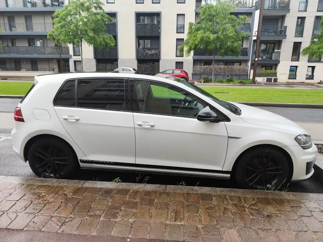 Volkswagen Golf avec Climatisation
