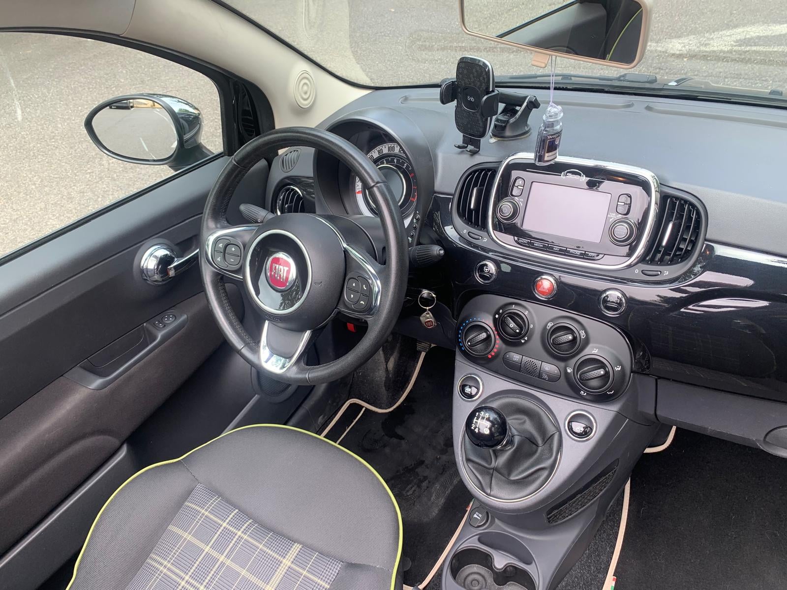 Fiat 500 C avec Autoradio