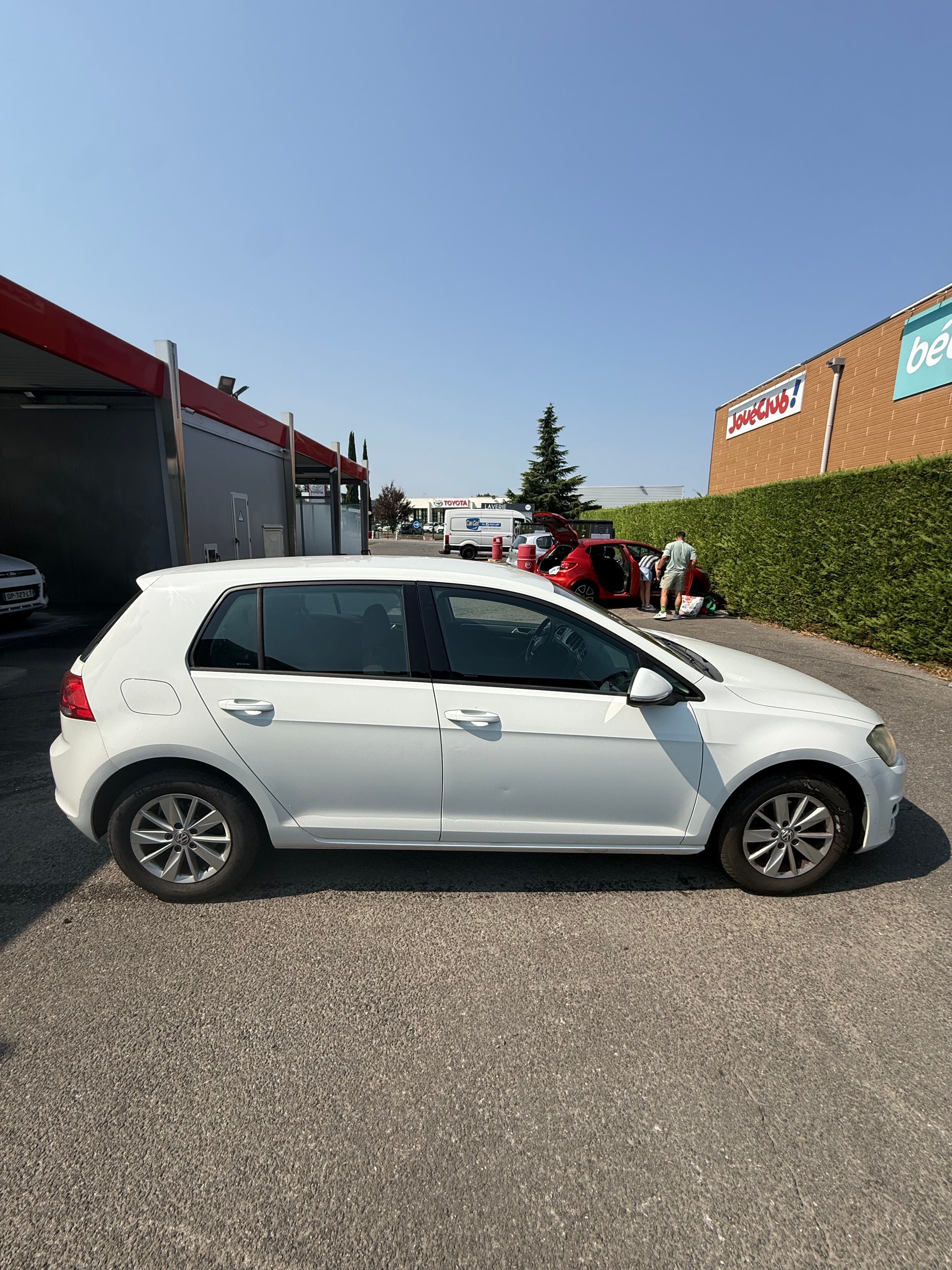 Volkswagen Golf avec Climatisation