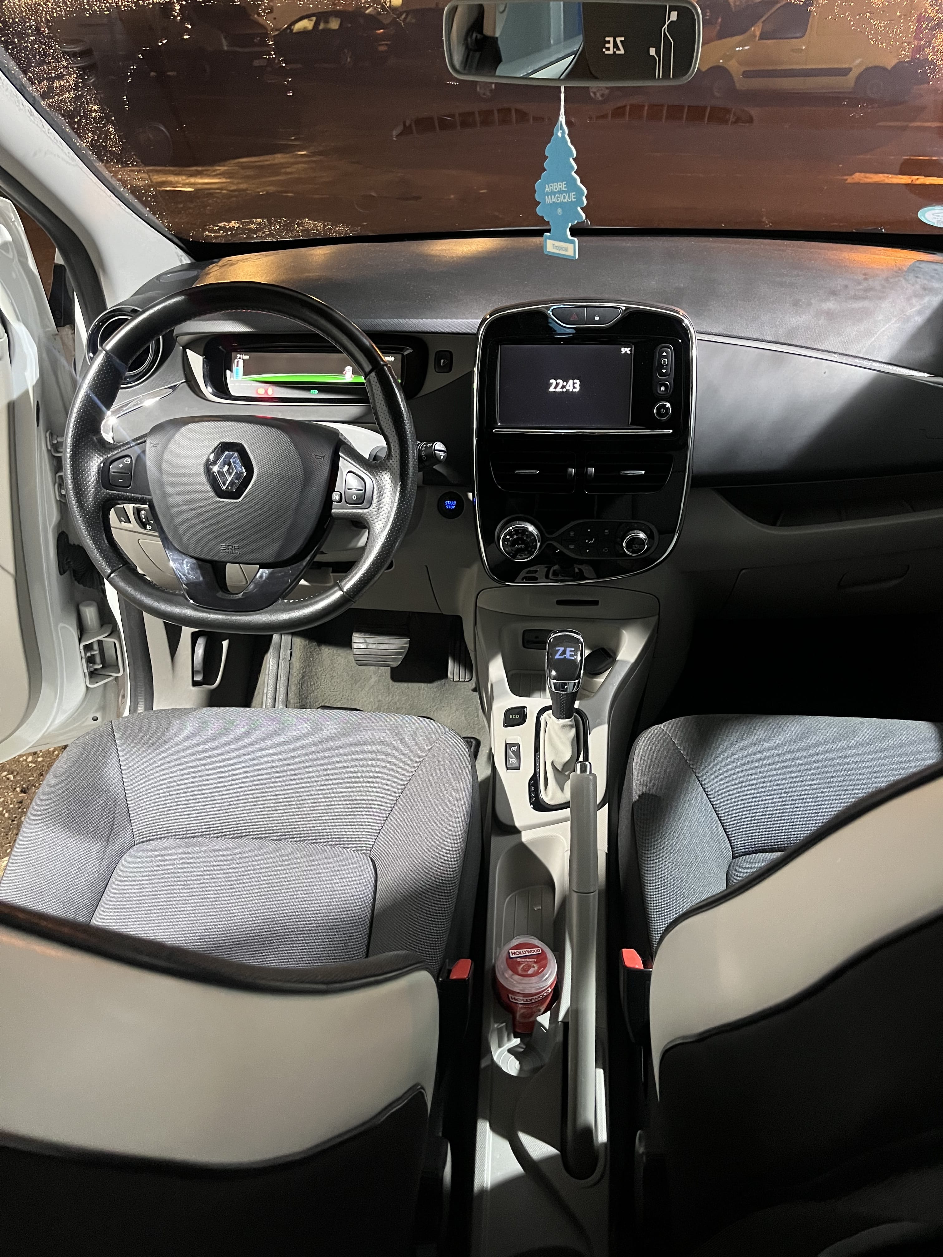 Renault ZOE, 2015, Électrique, automatique