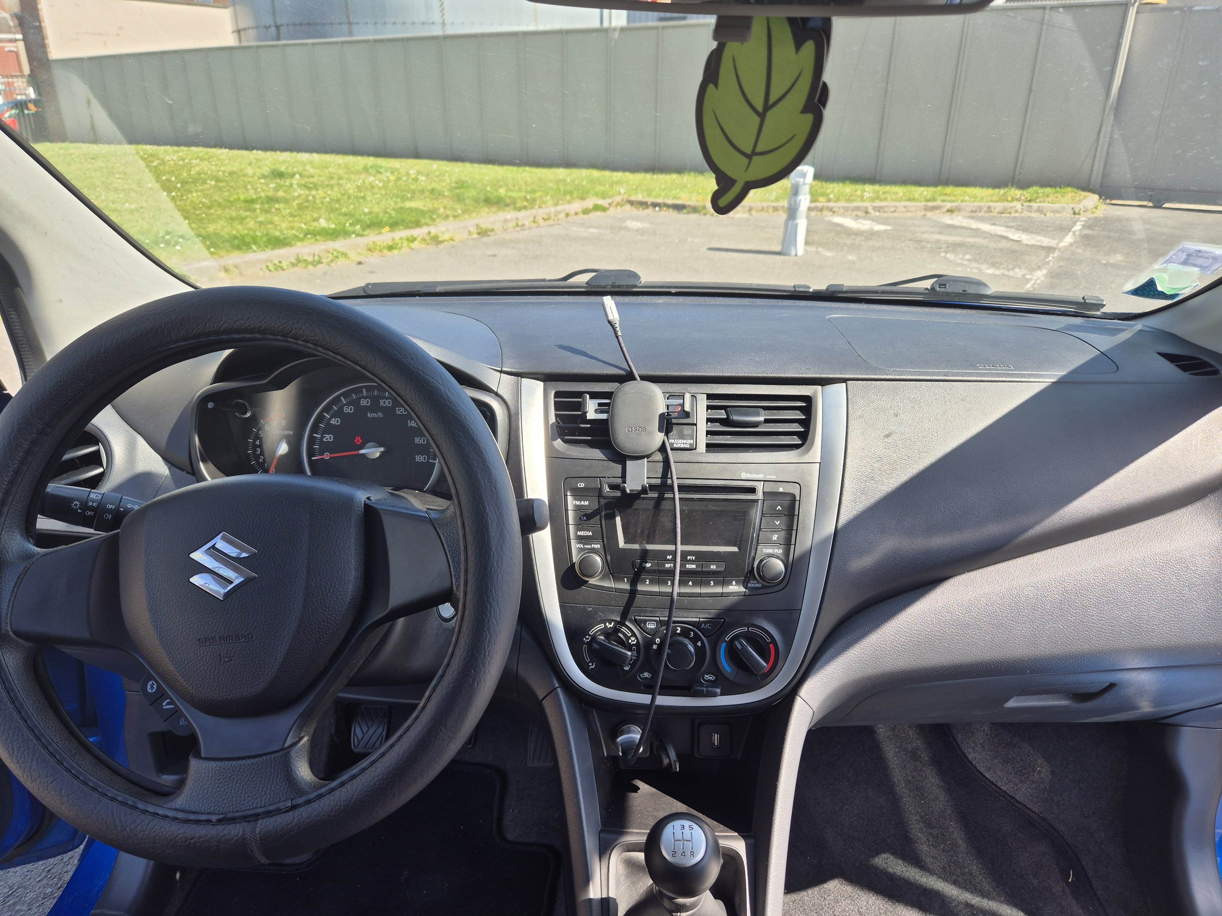 Suzuki Celerio avec Port USB