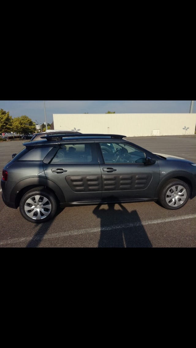 Citroen C4 Cactus GPS intégré + régulateur /limiteur vitesses avec Climatisation