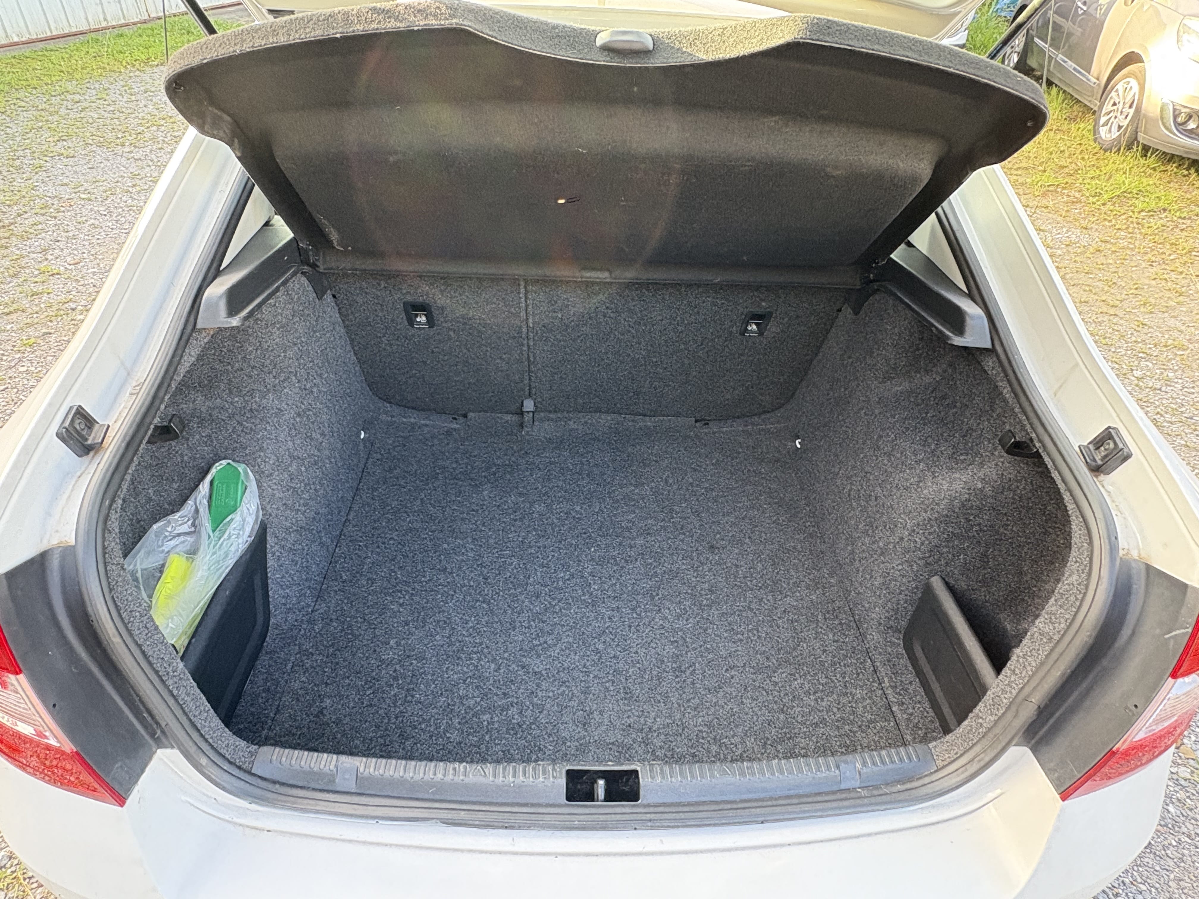 Skoda Rapid avec Entrée audio / iPod