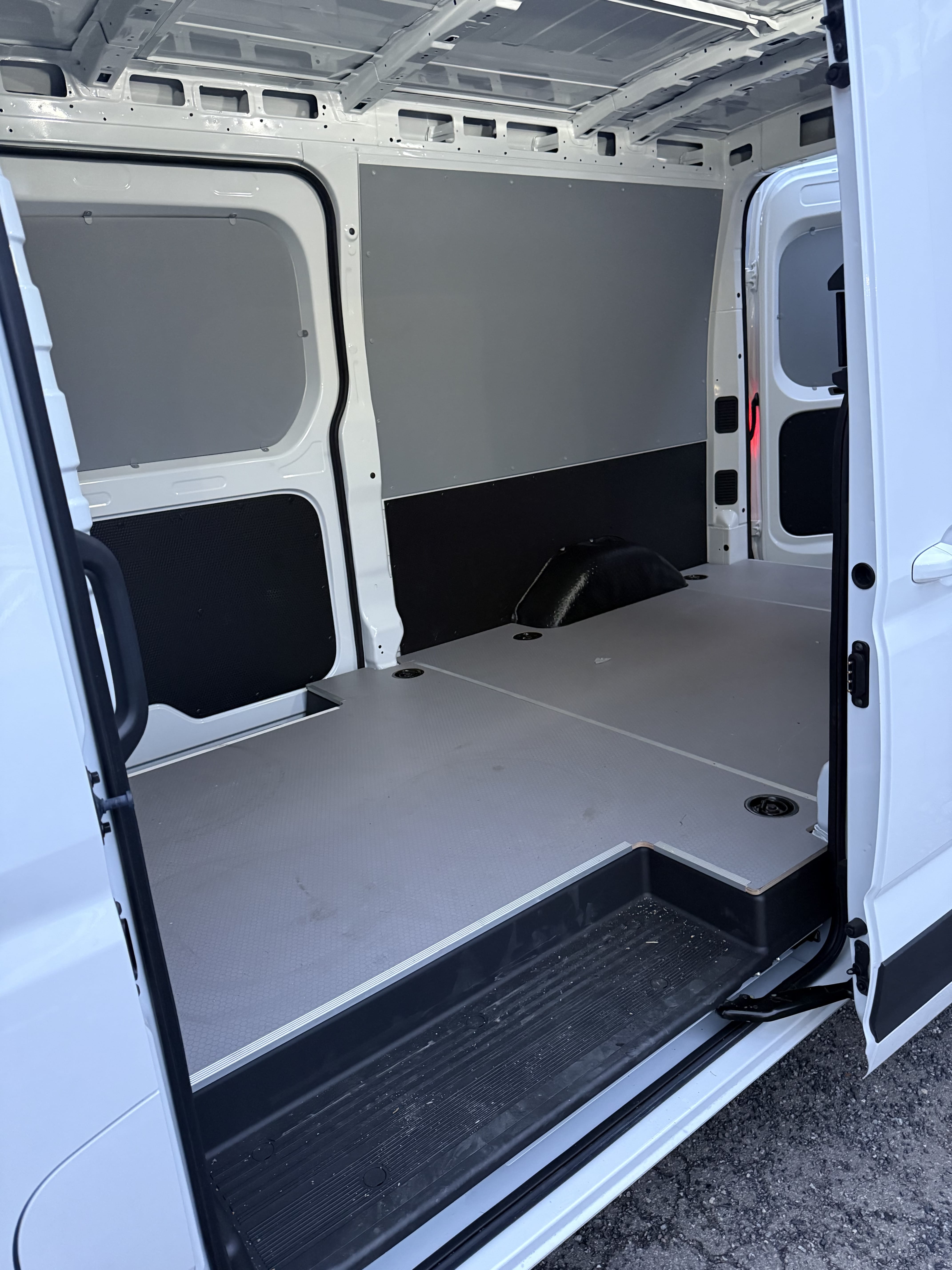 Maxus eDeliver 9 11 m3 Lang, Null bompenger, Rekkevidde 280-296km med Apple CarPlay