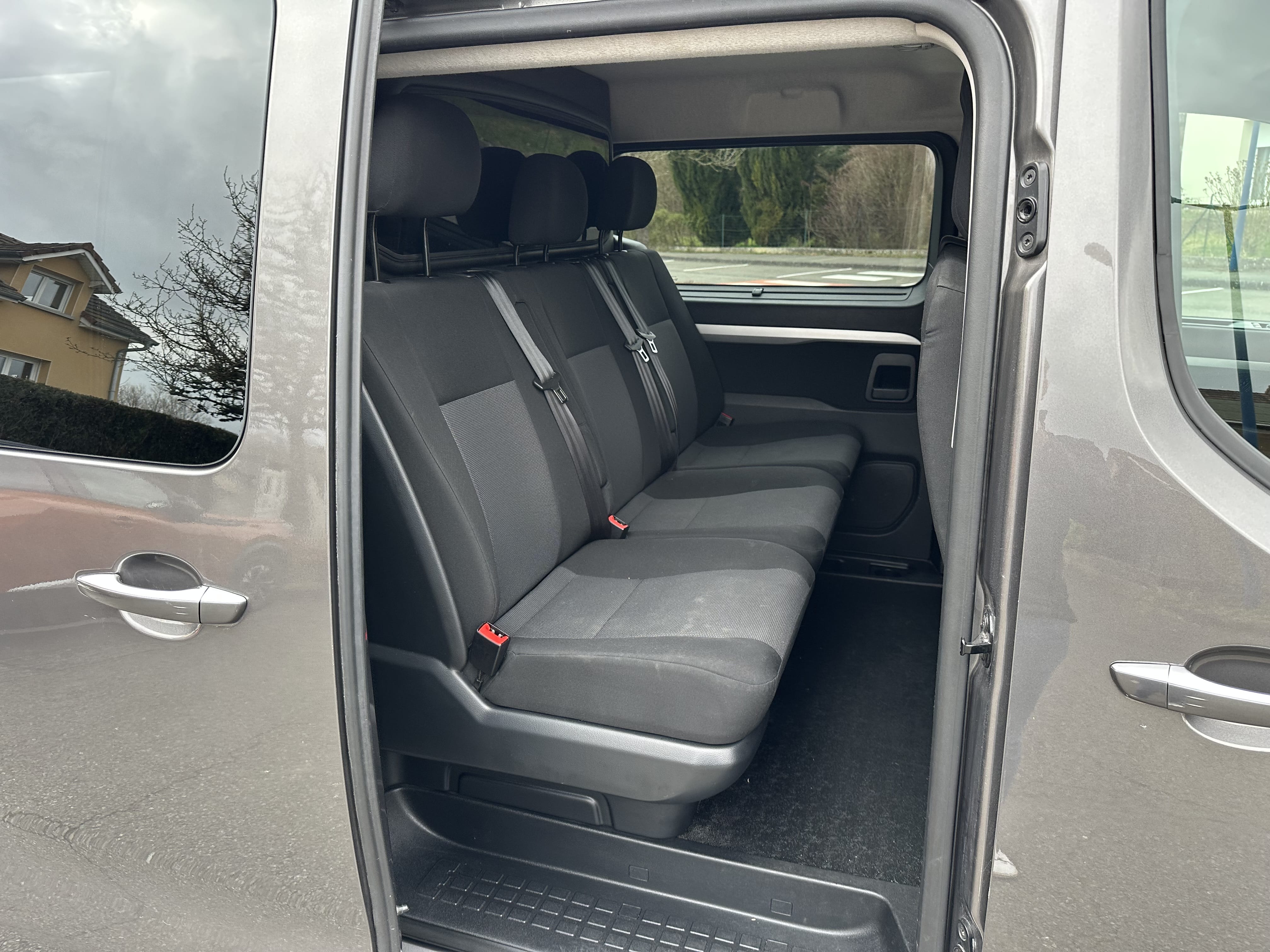 Peugeot Expert avec Apple CarPlay