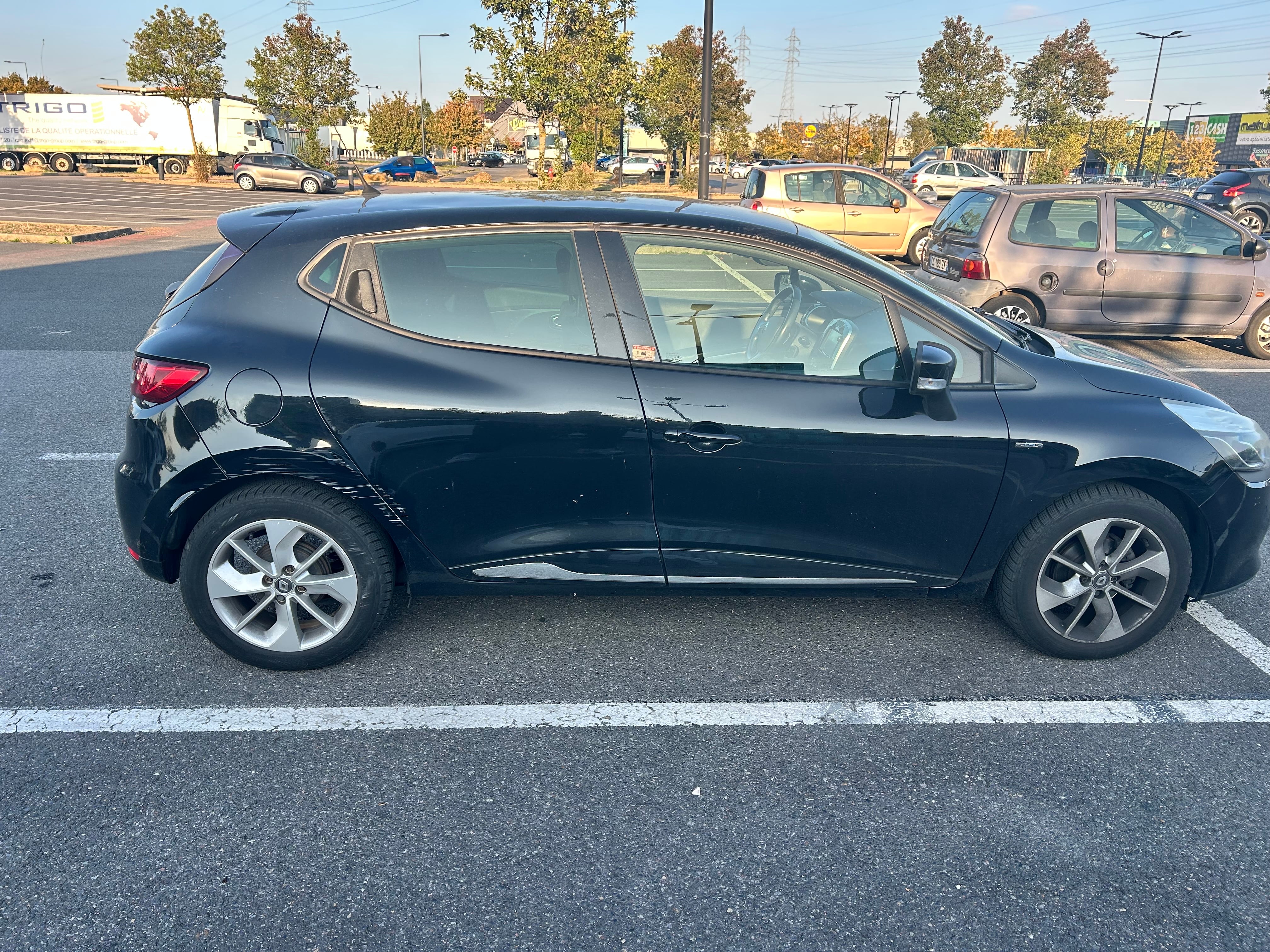 Renault Clio avec GPS