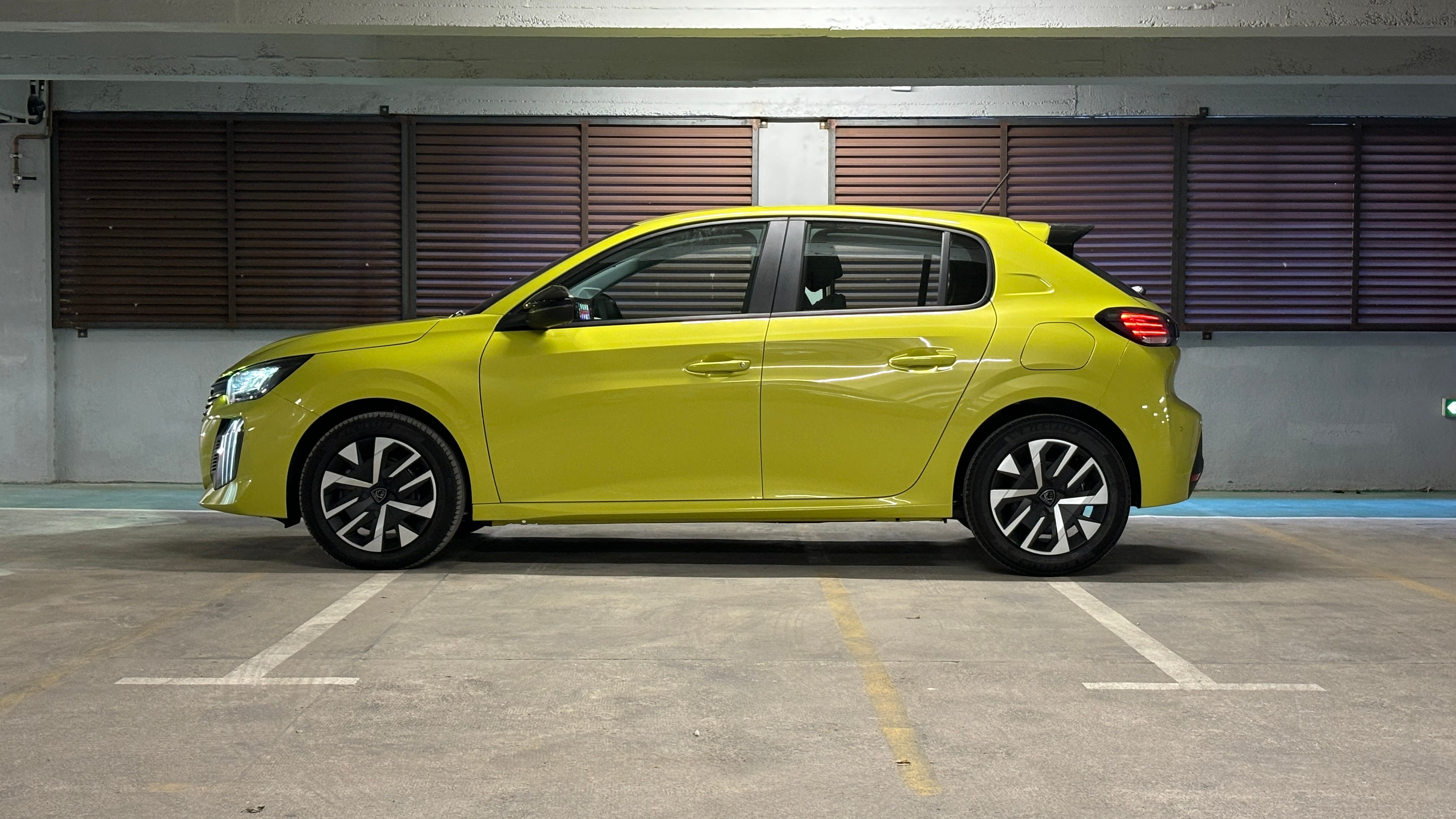 Peugeot 208, 2024, Essence 98, automatic