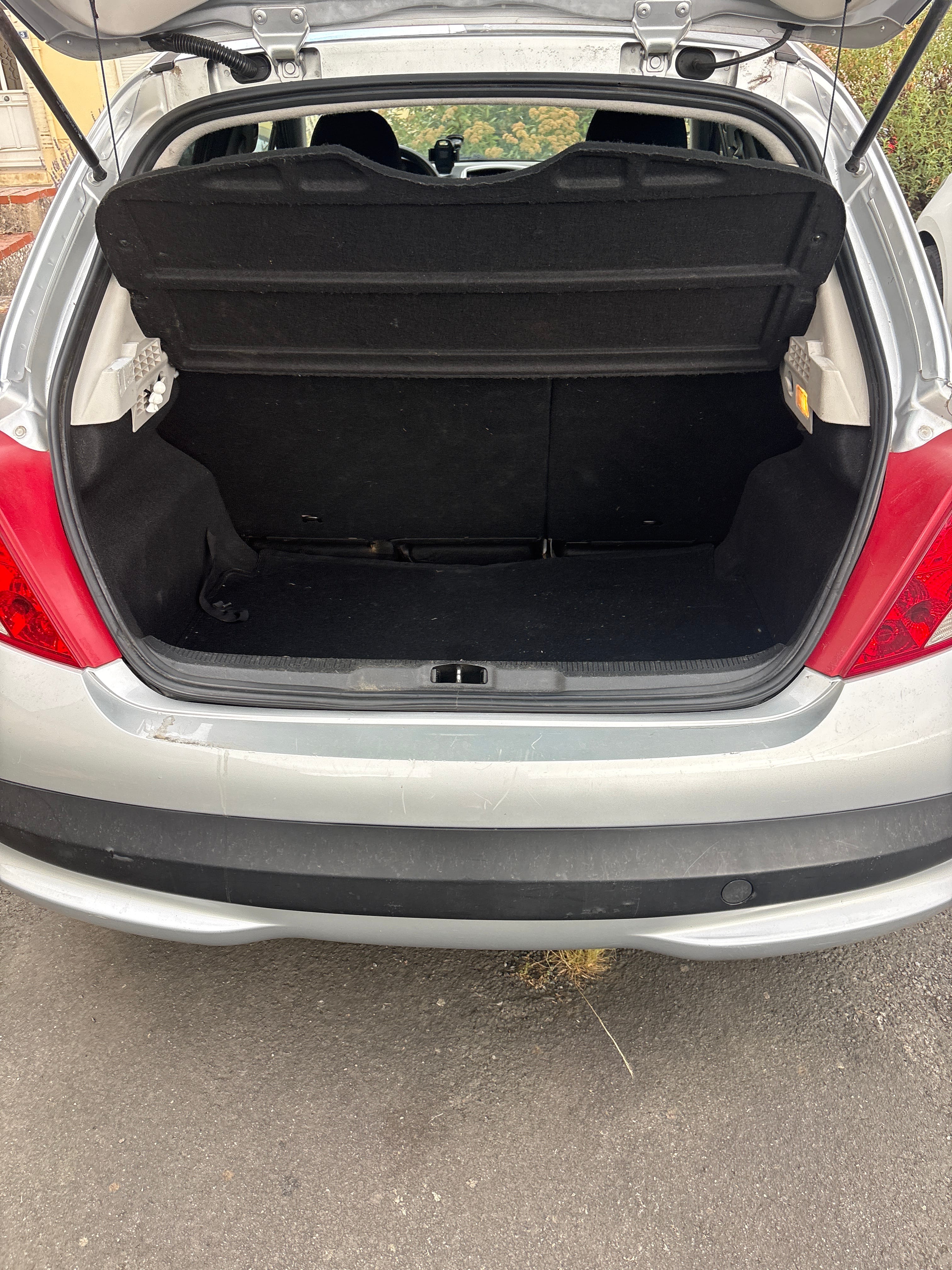 Peugeot 207+