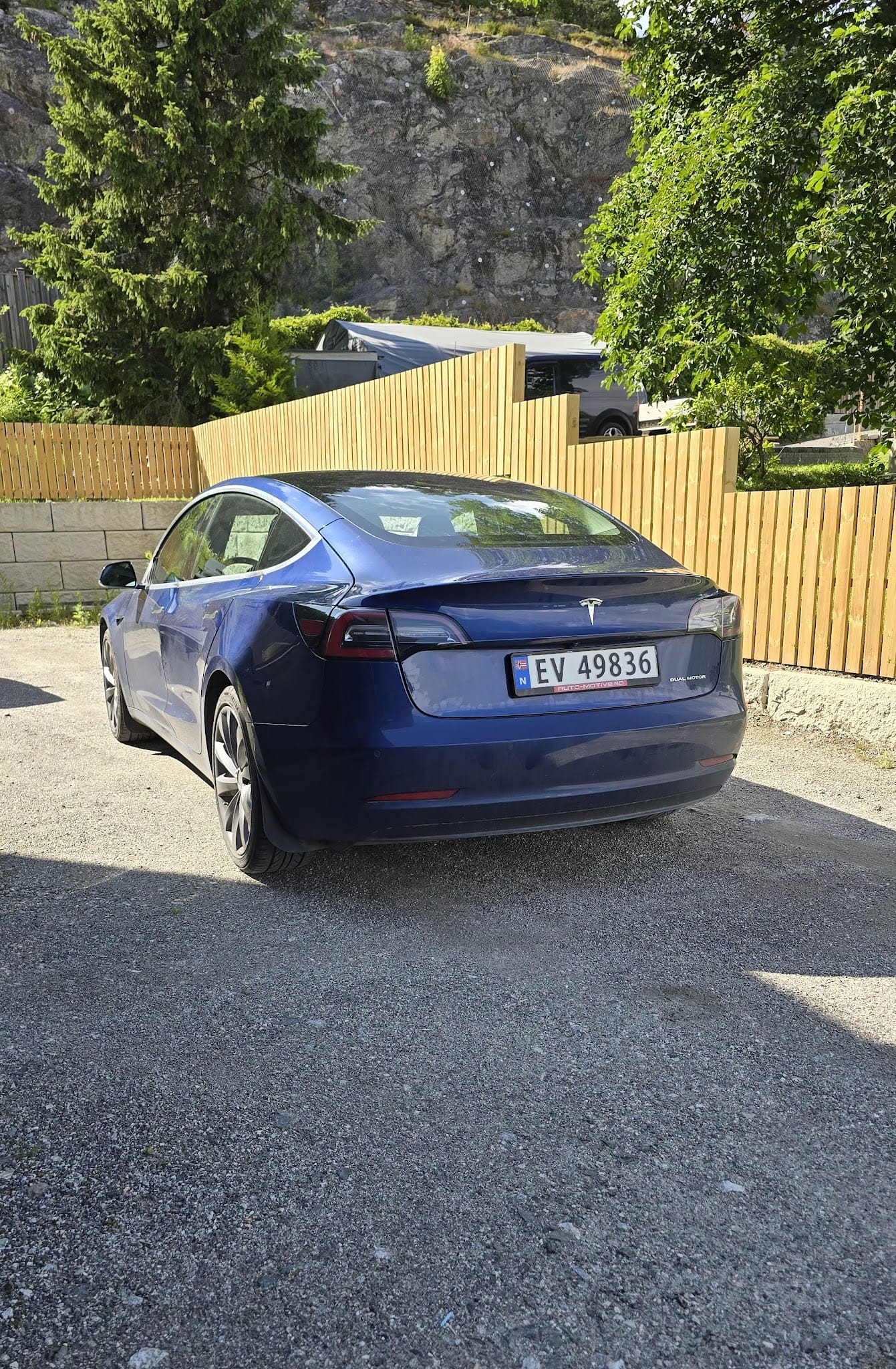 Tesla Model 3 Long Range med Dashcam