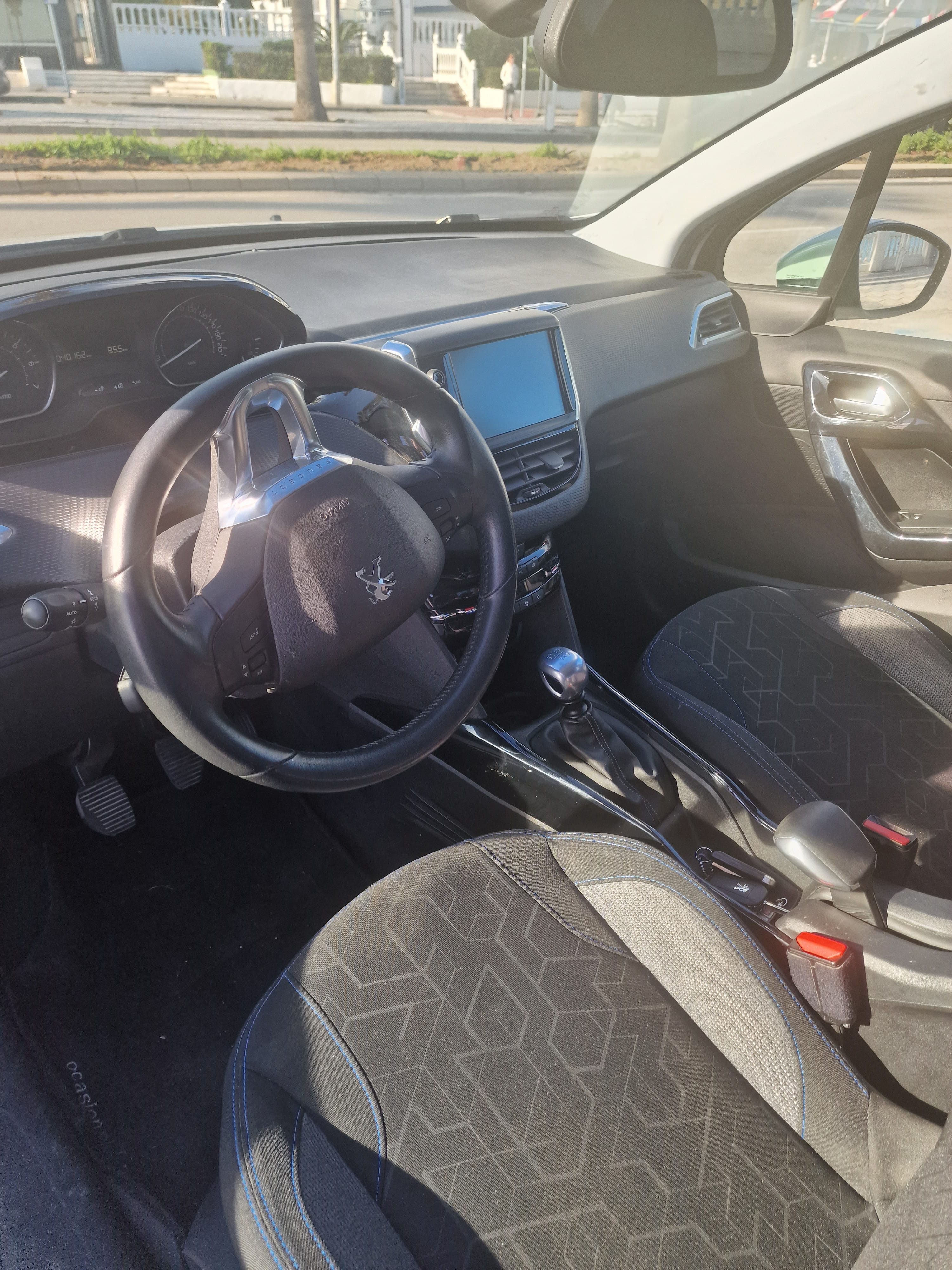 Peugeot 2008 con Android Auto