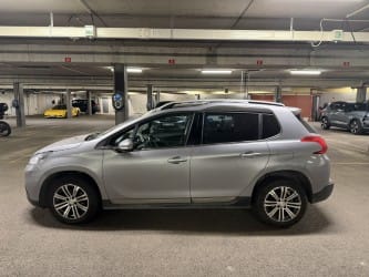 Peugeot 2008 with Air conditioning