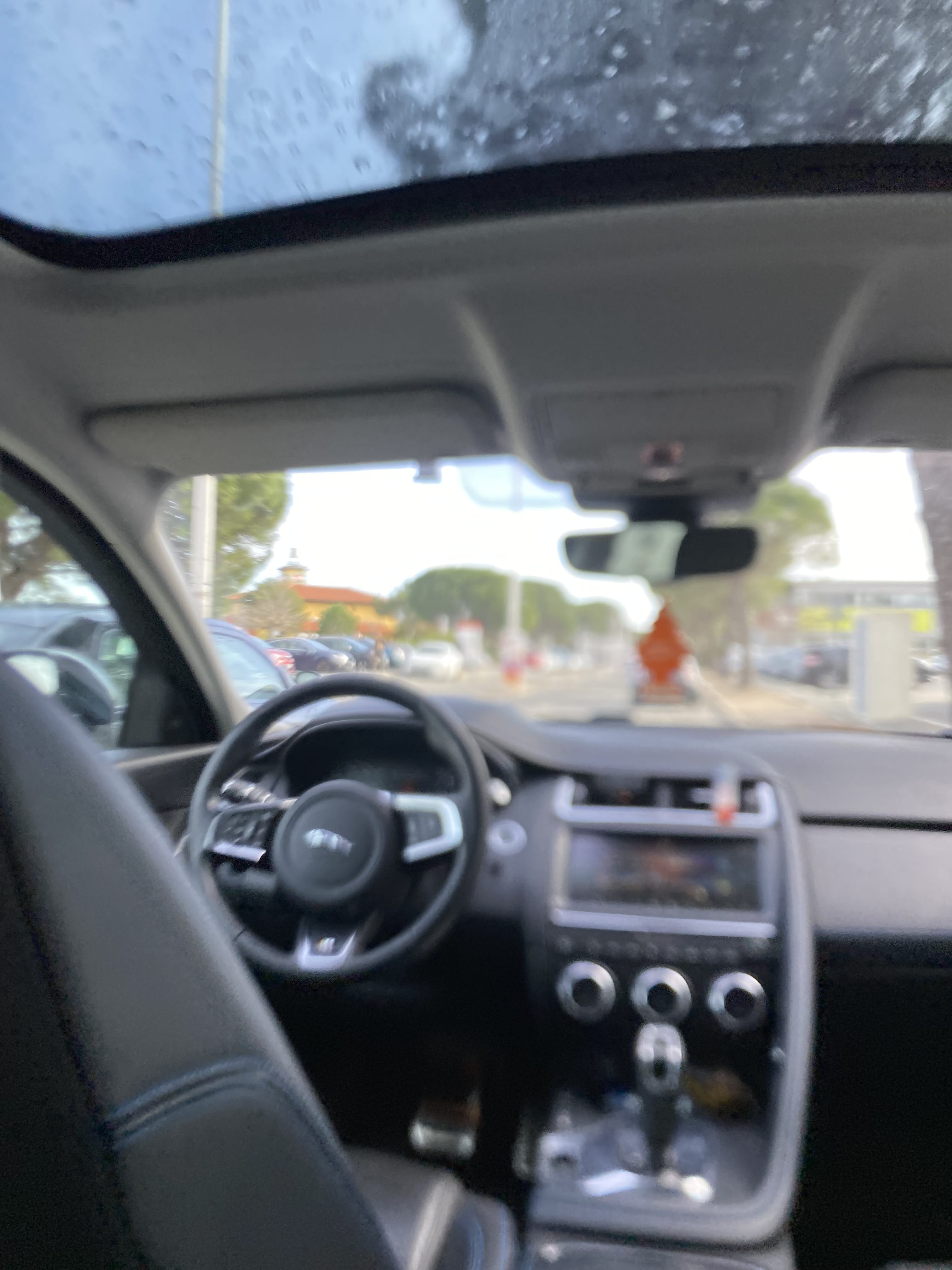 Jaguar E-Pace avec GPS