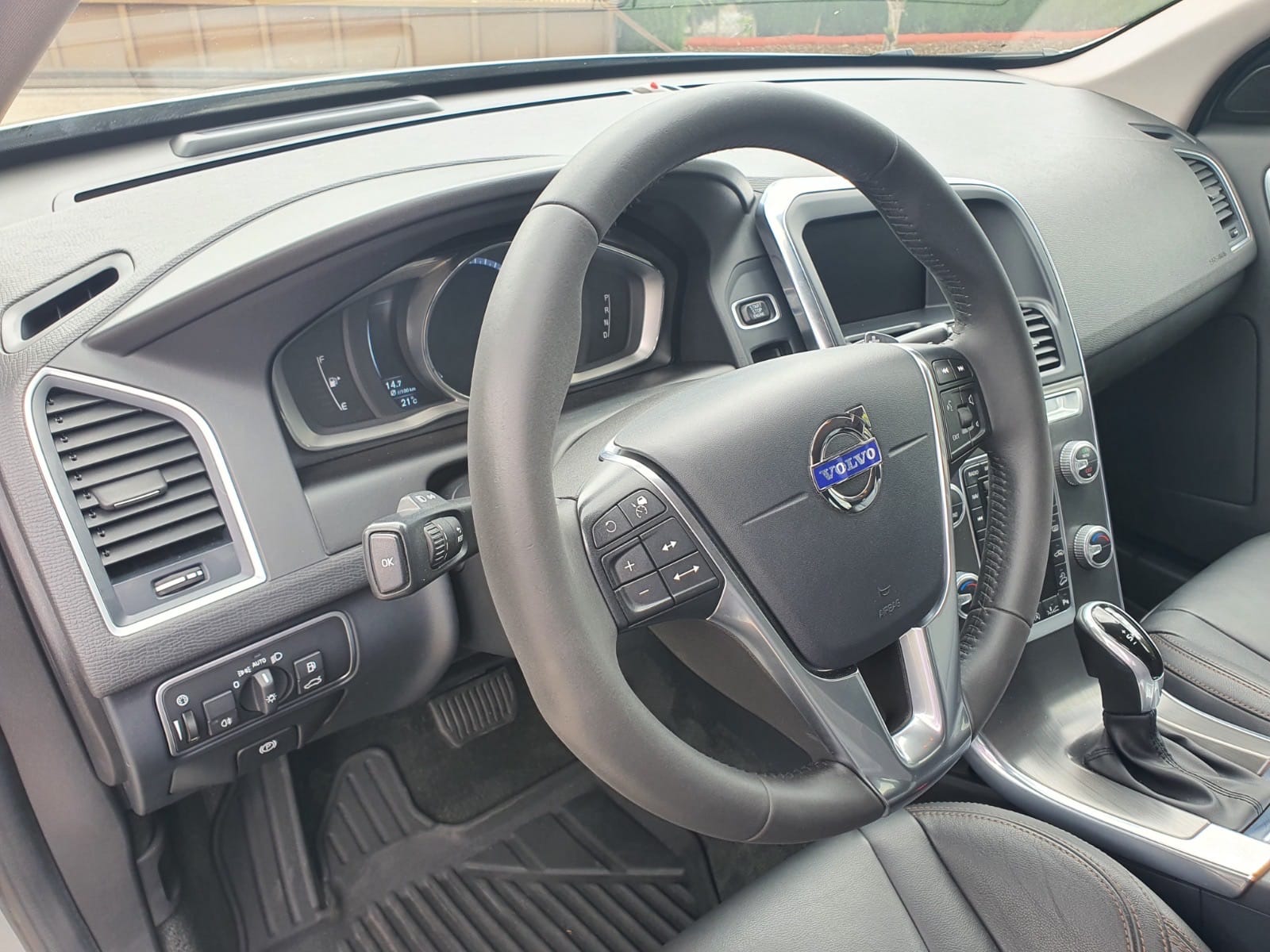 Volvo XC60 avec GPS