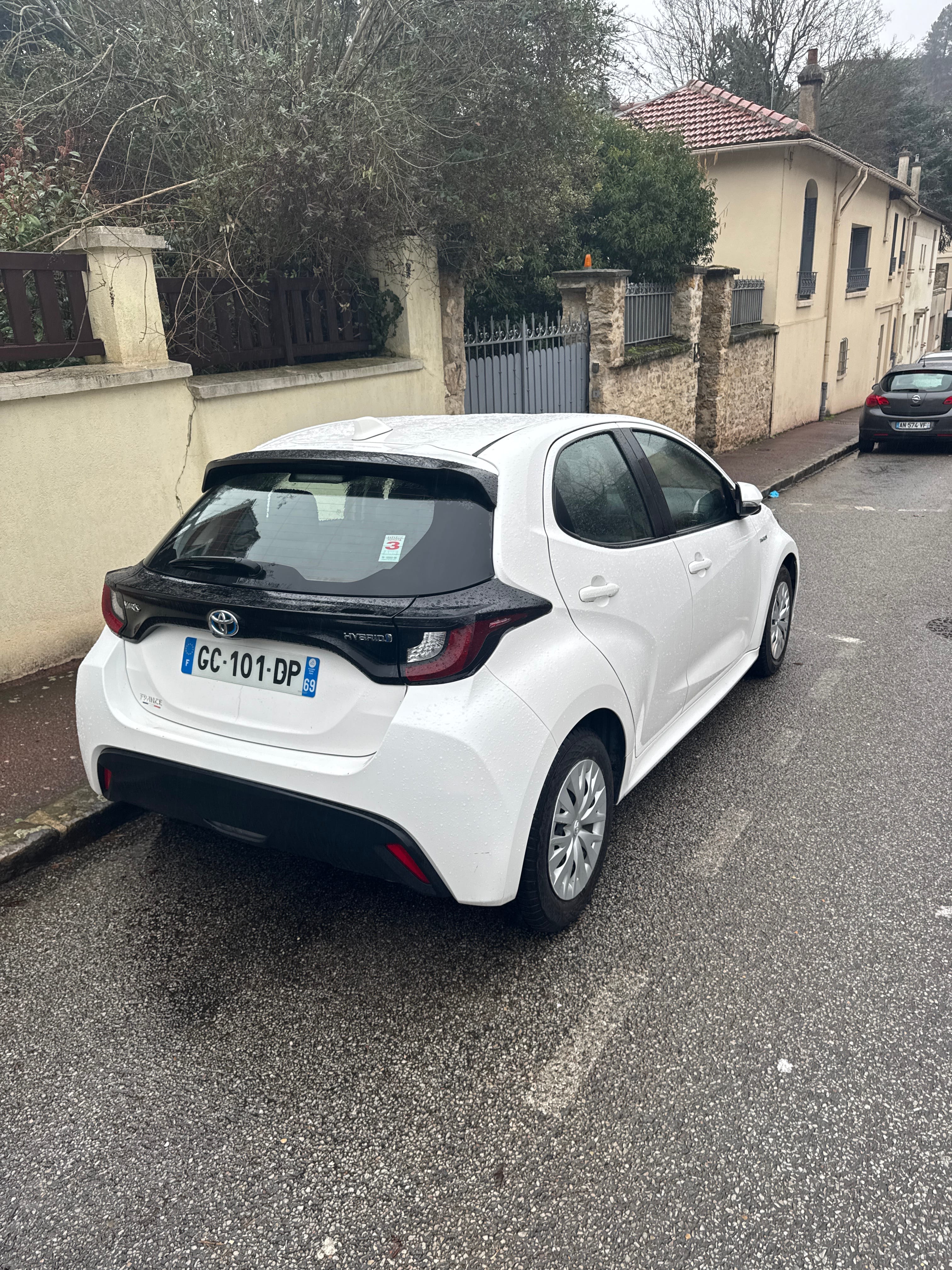 Toyota Yaris Hybride avec Audio Bluetooth