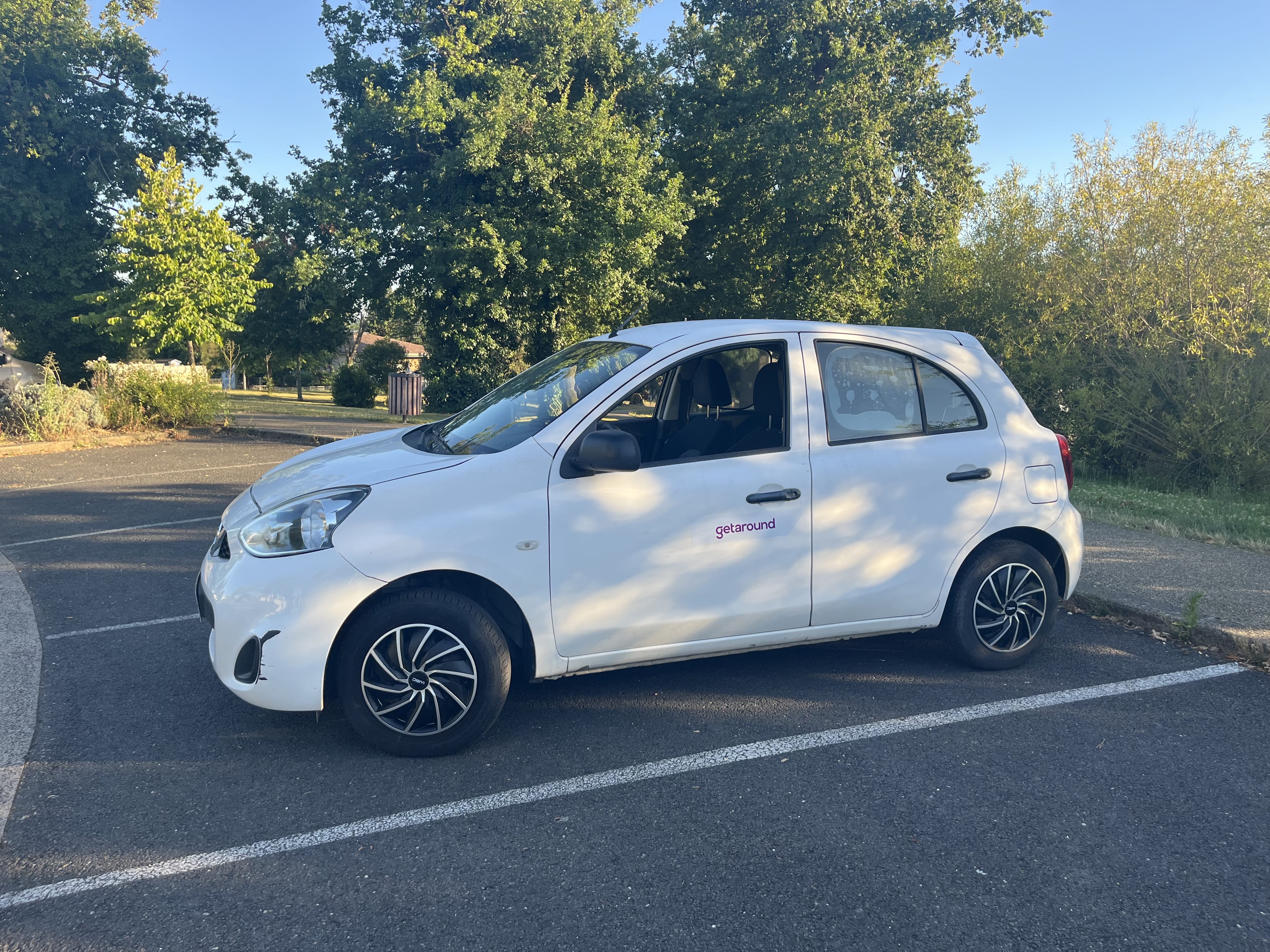 Nissan Micra 5 Places avec GPS